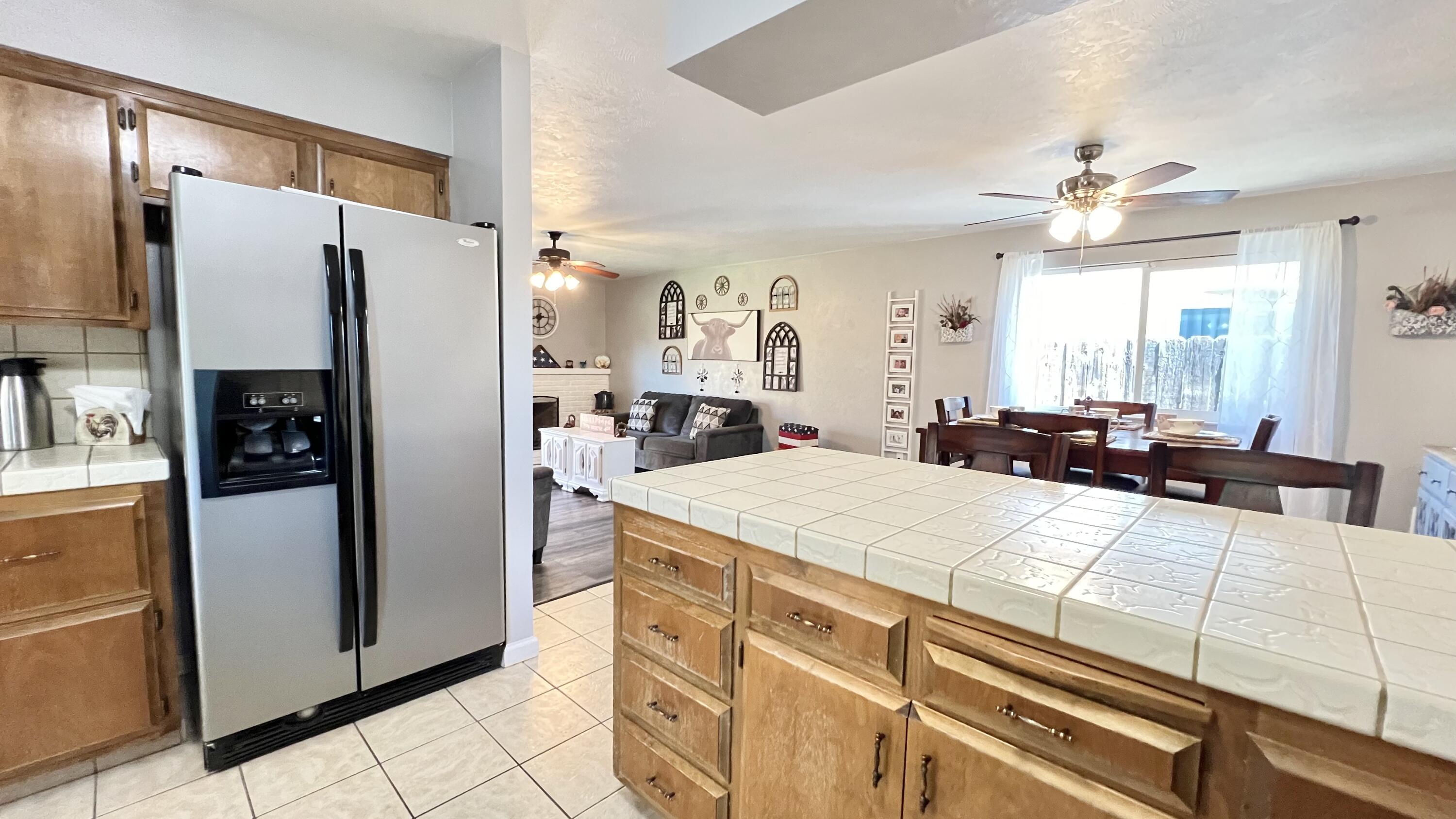 2948 W Country Court