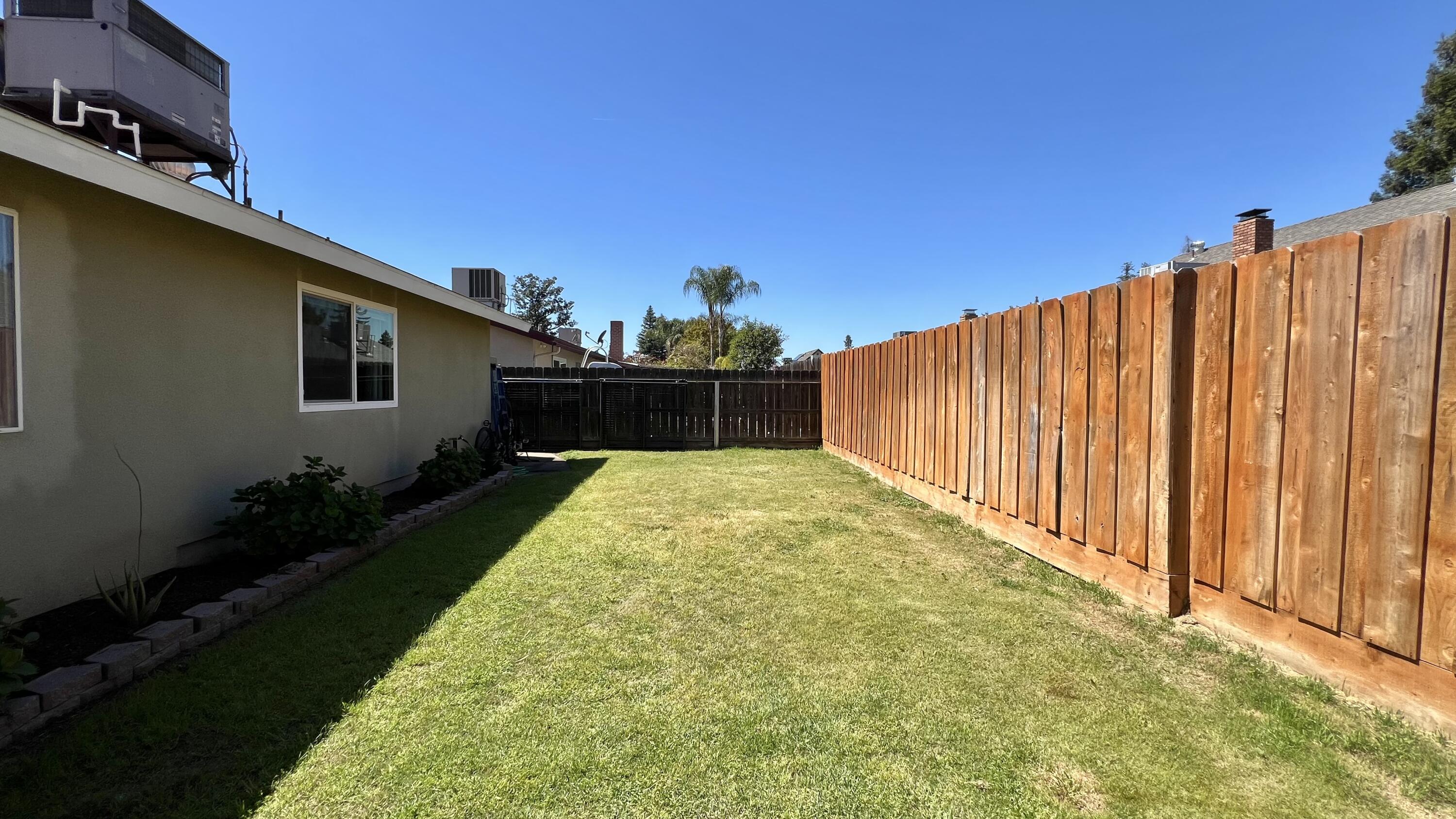 2948 W Country Court