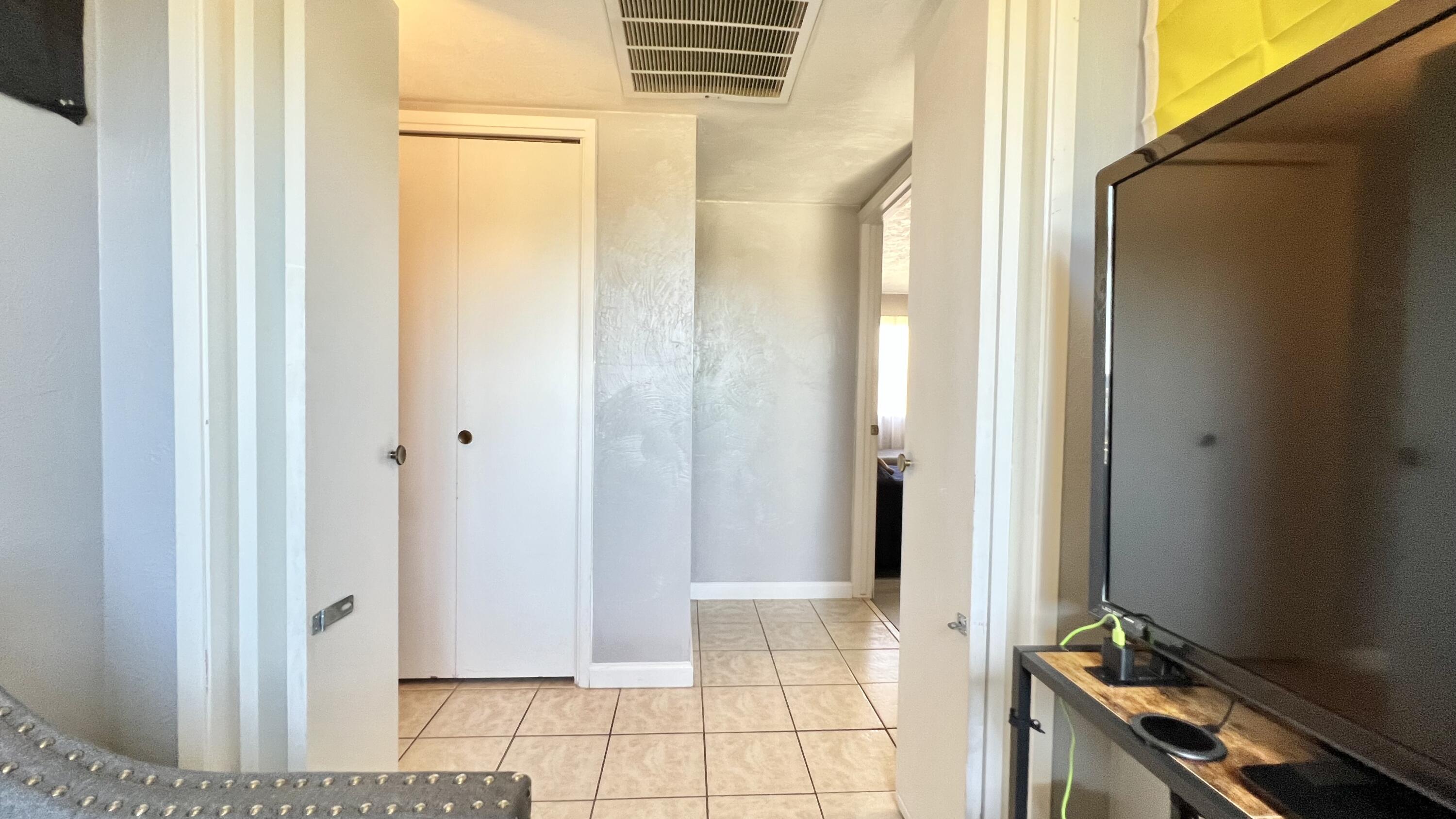 2948 W Country Court