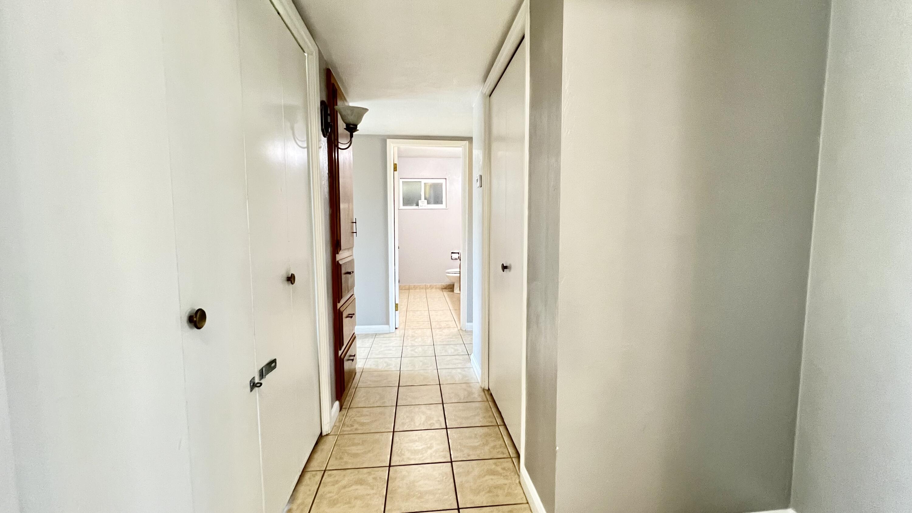 2948 W Country Court