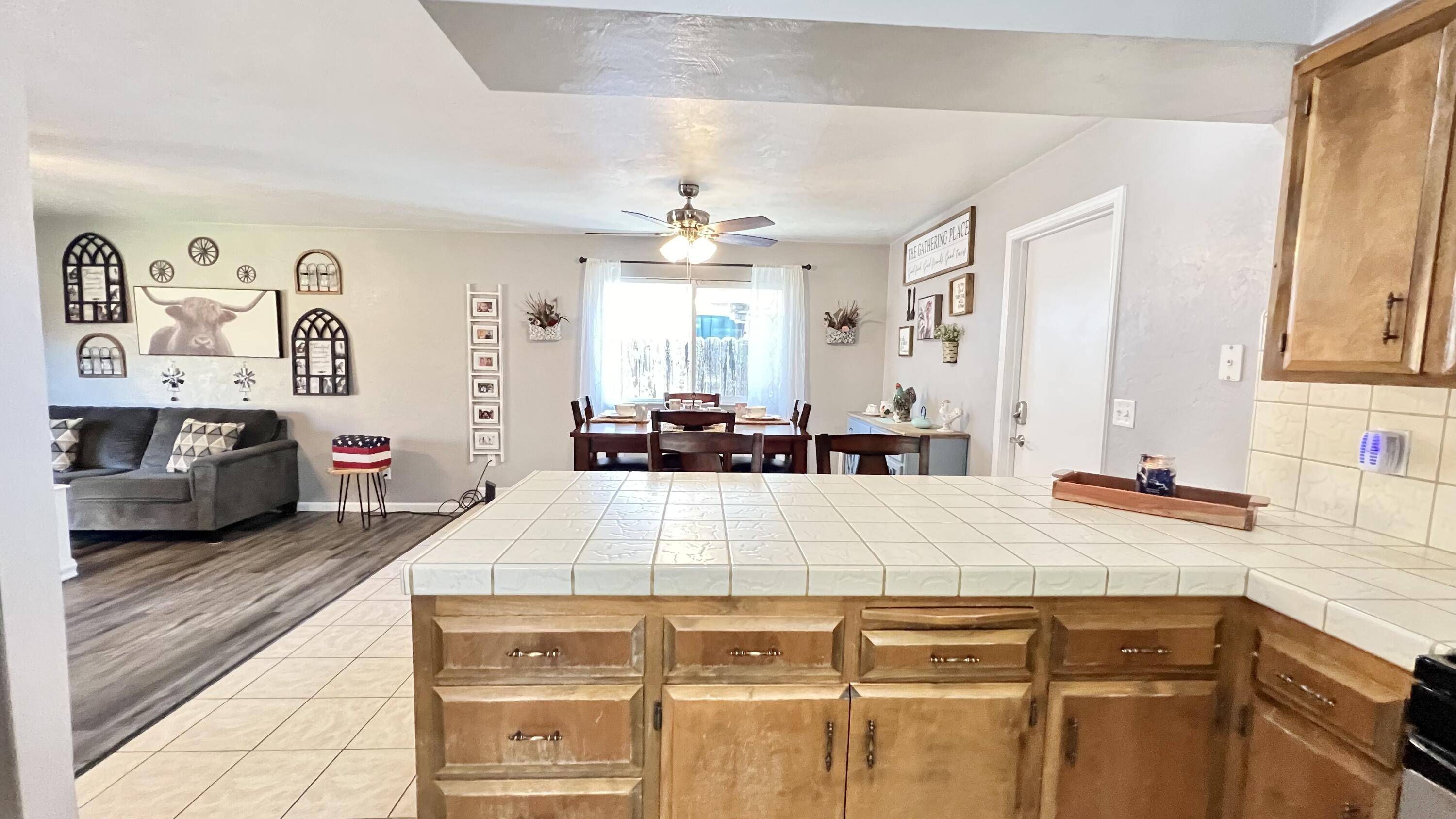 2948 W Country Court