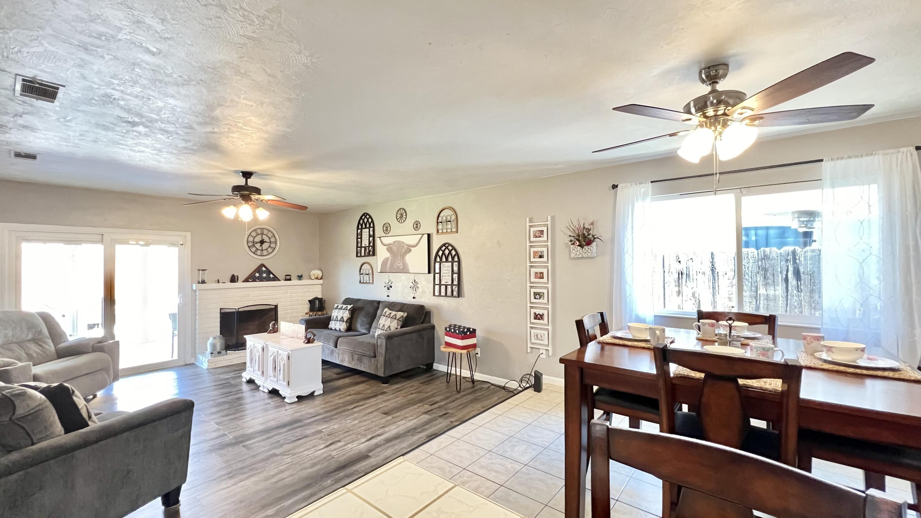 2948 W Country Court