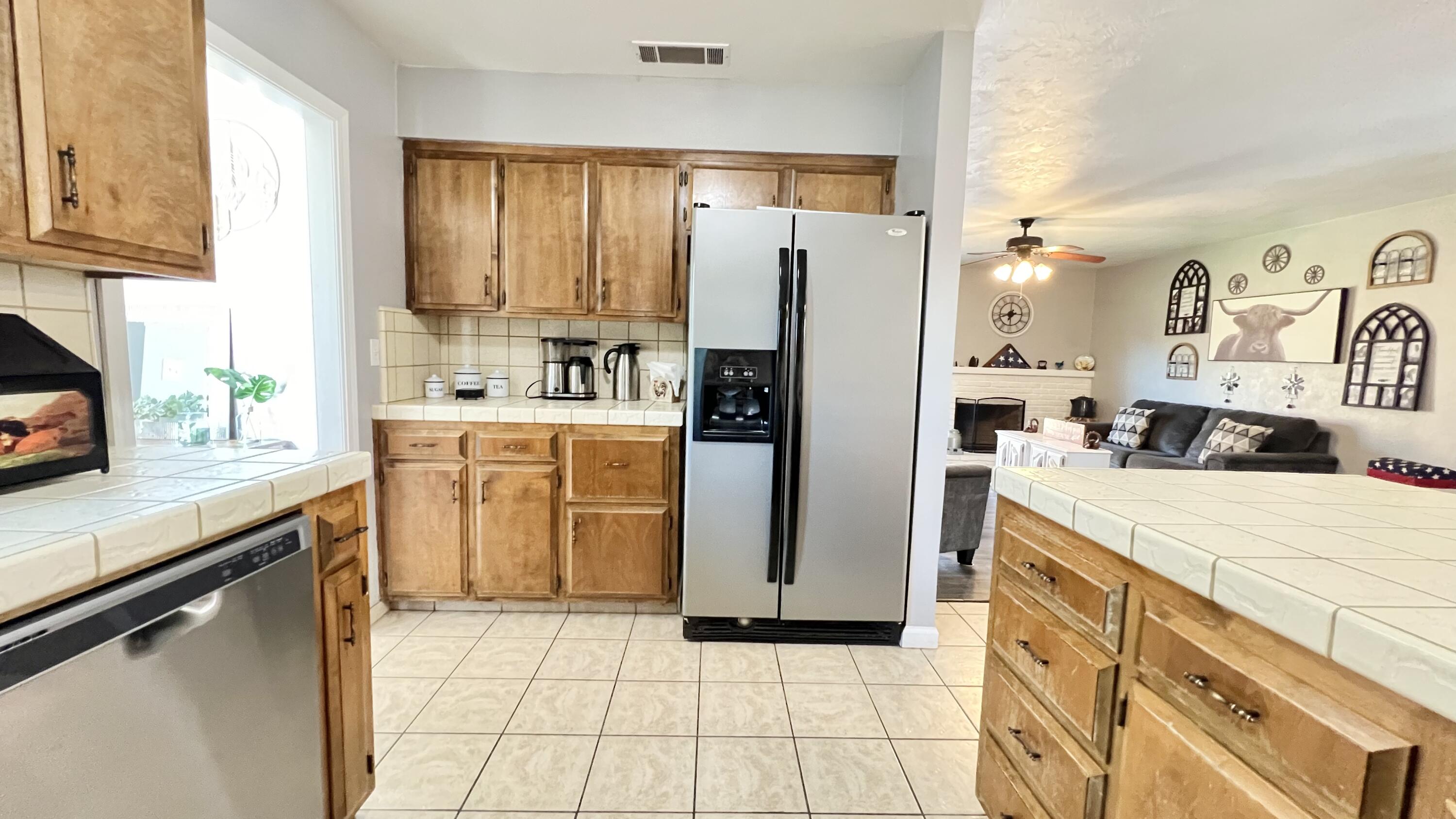 2948 W Country Court