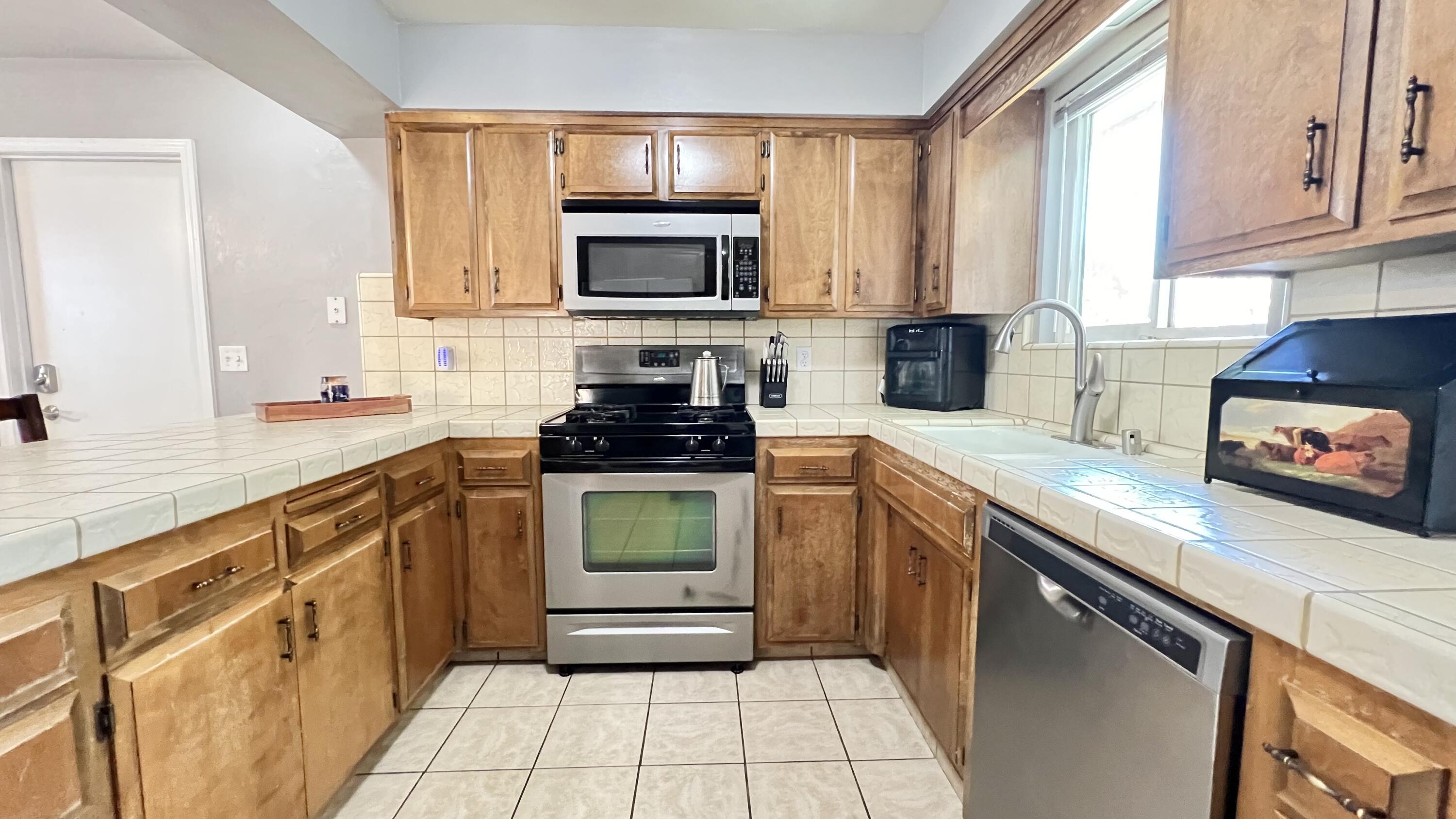 2948 W Country Court