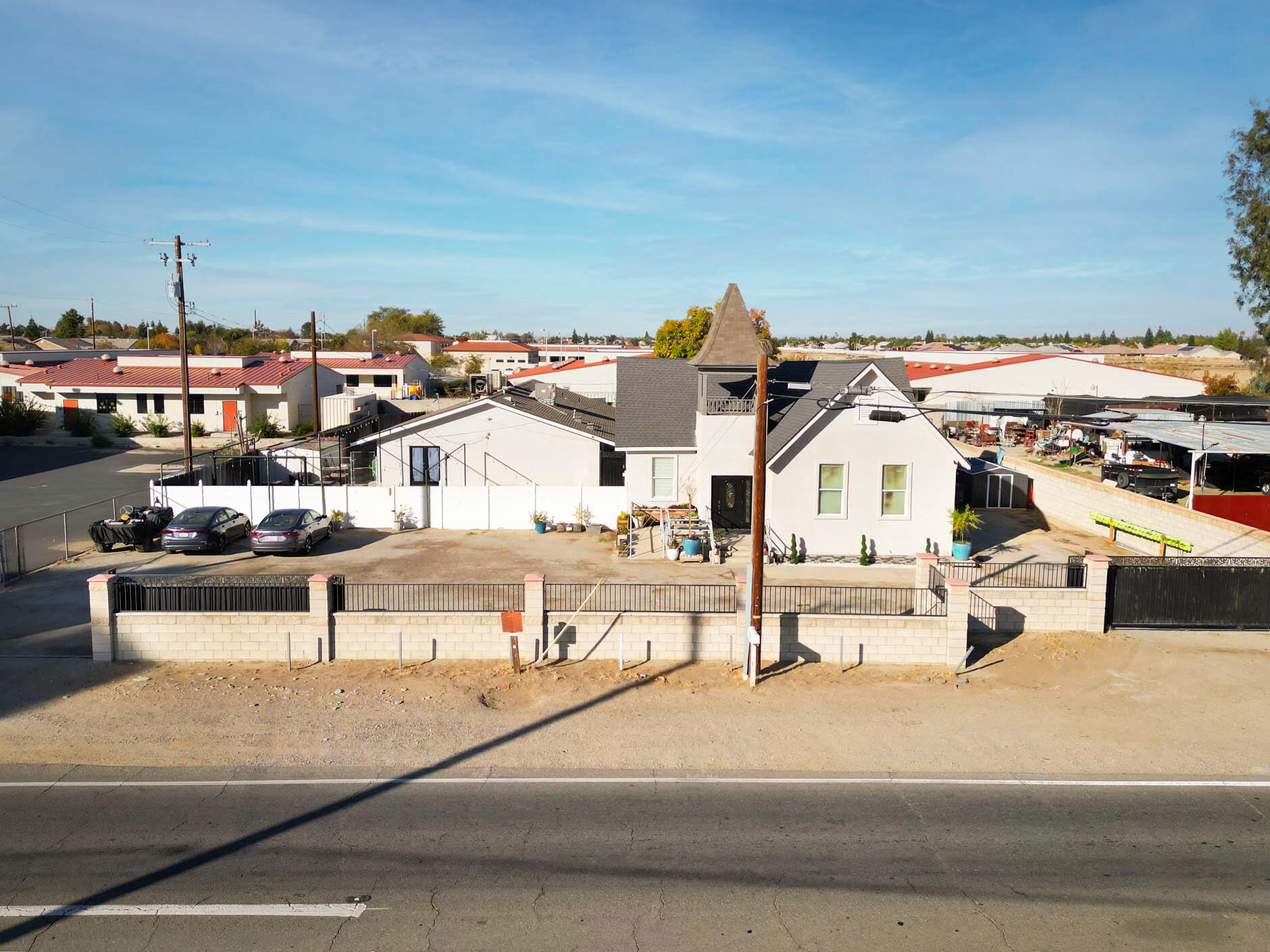 4620 Taft Highway