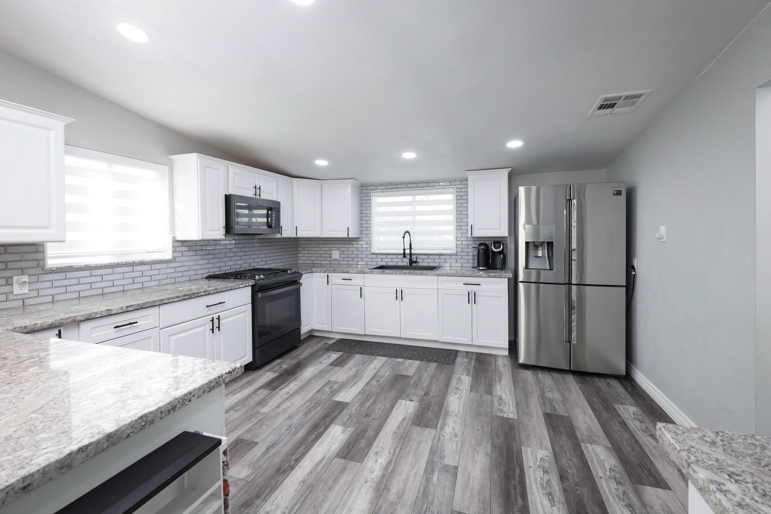 4620 Taft Highway