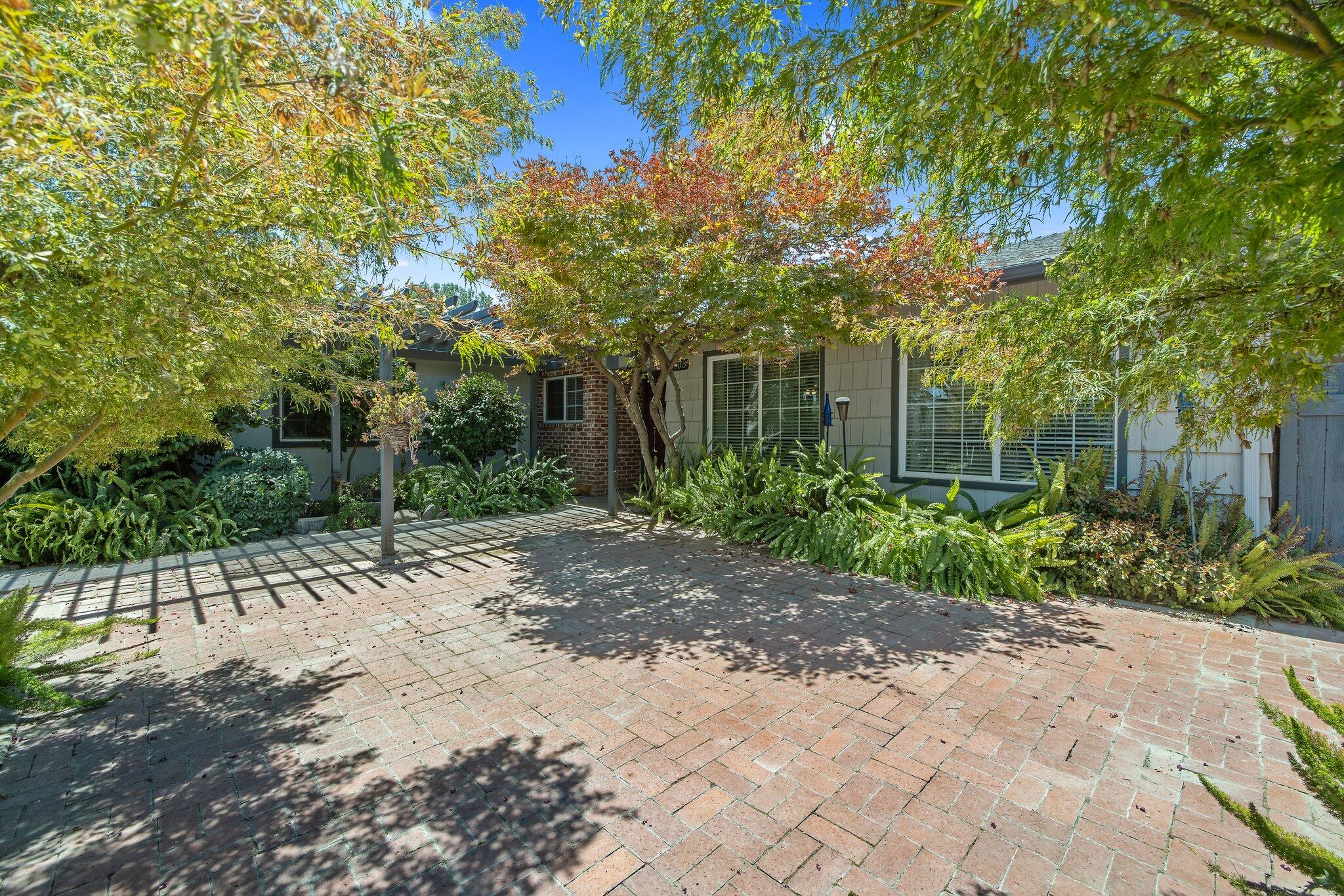 2705 S Sowell Street