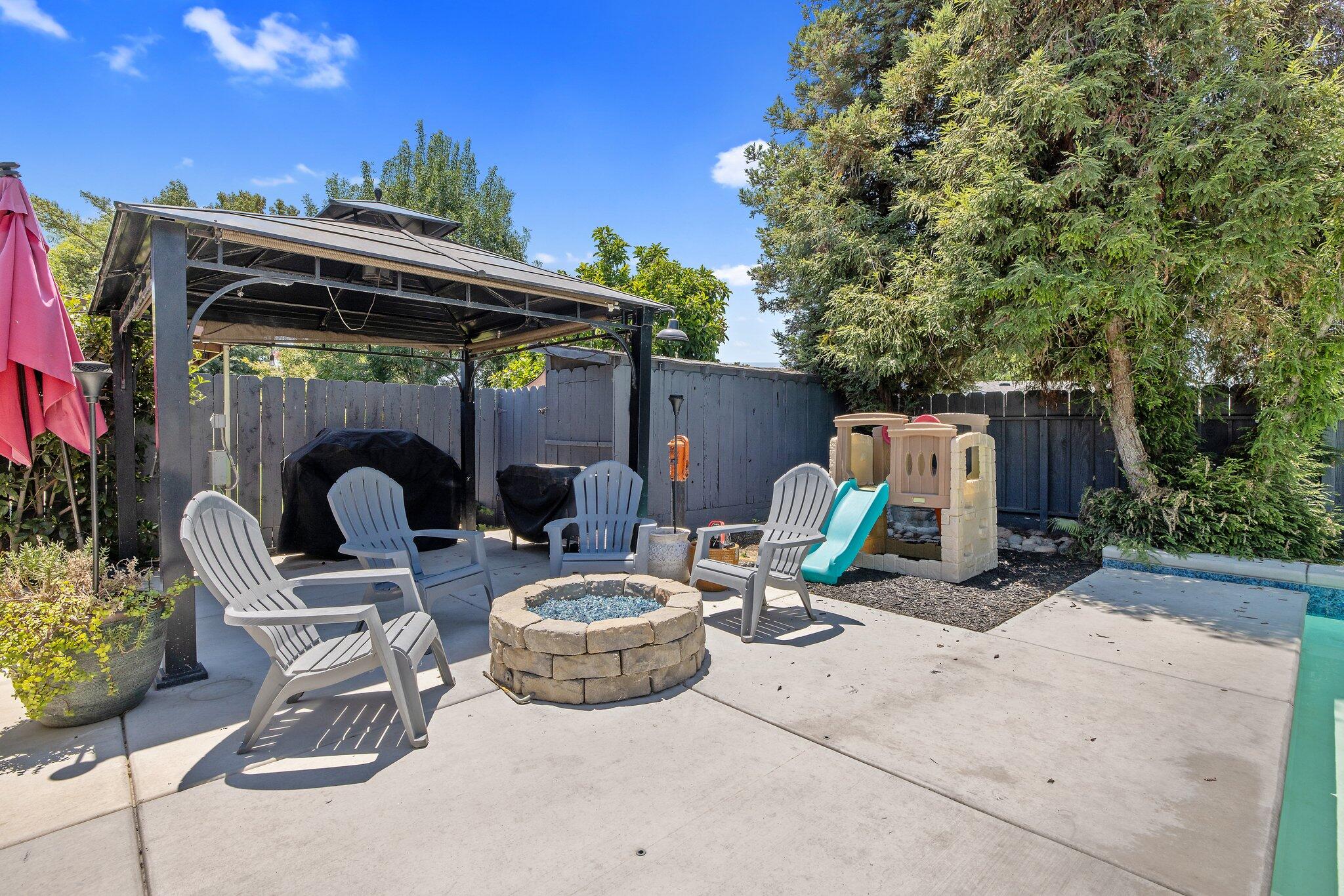 2705 S Sowell Street