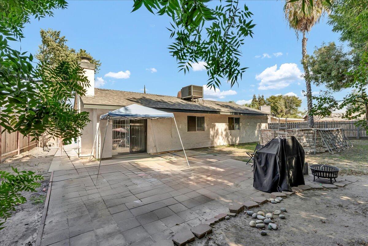 1901 W Oriole Avenue