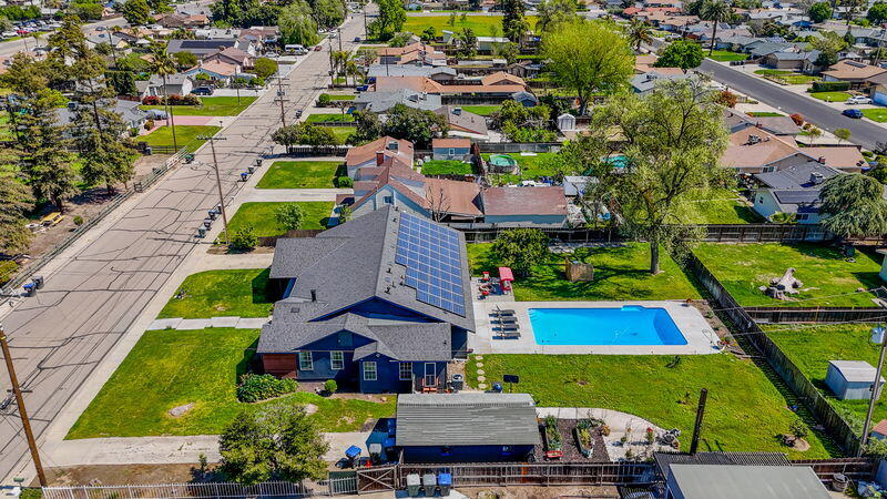 4005 W Iris Avenue