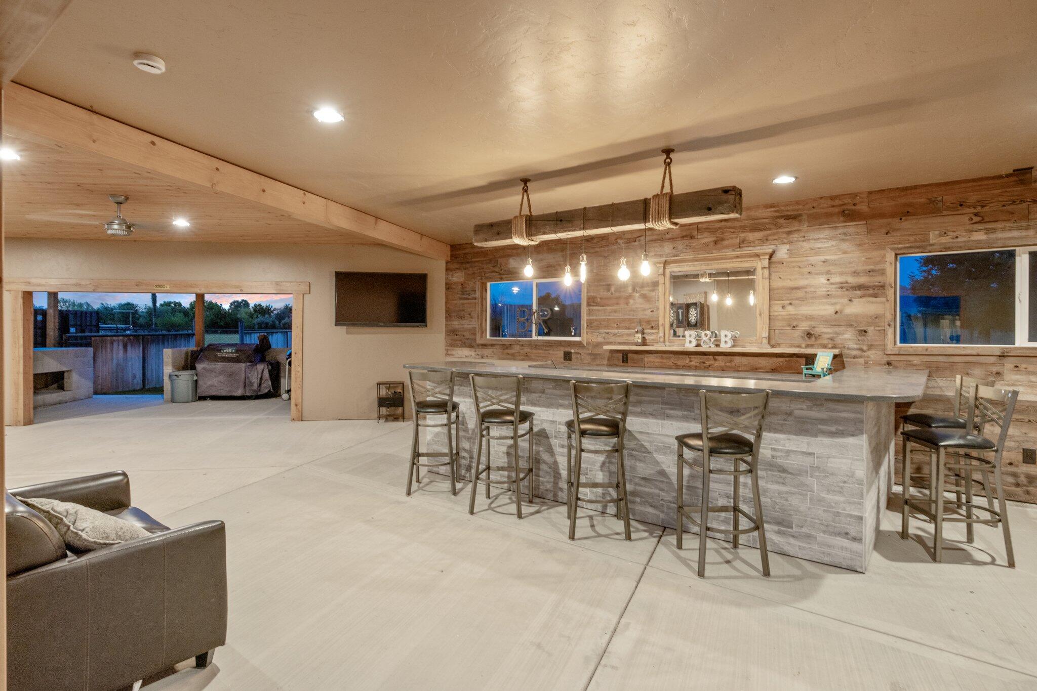 21488 Ave 332