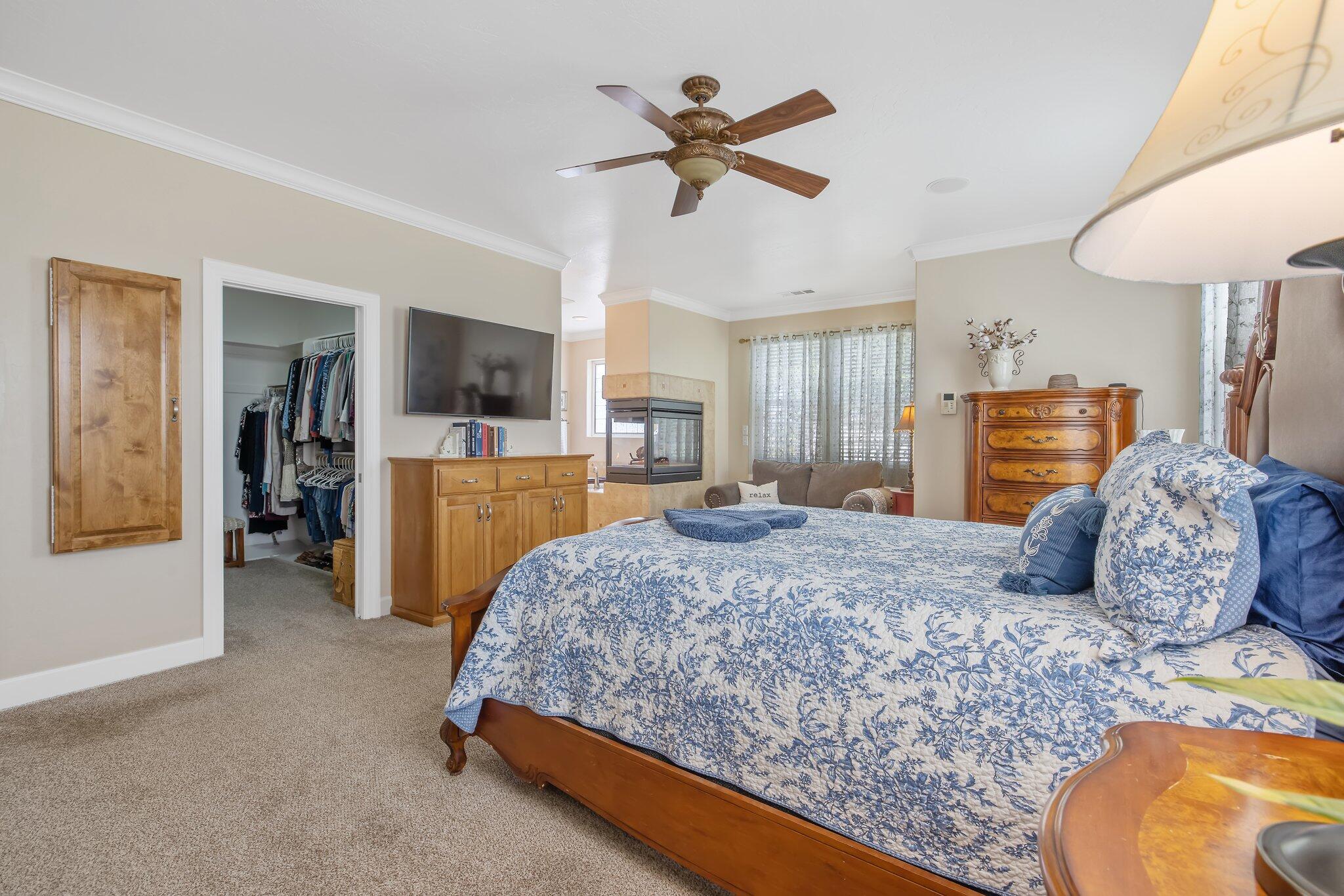 21488 Ave 332
