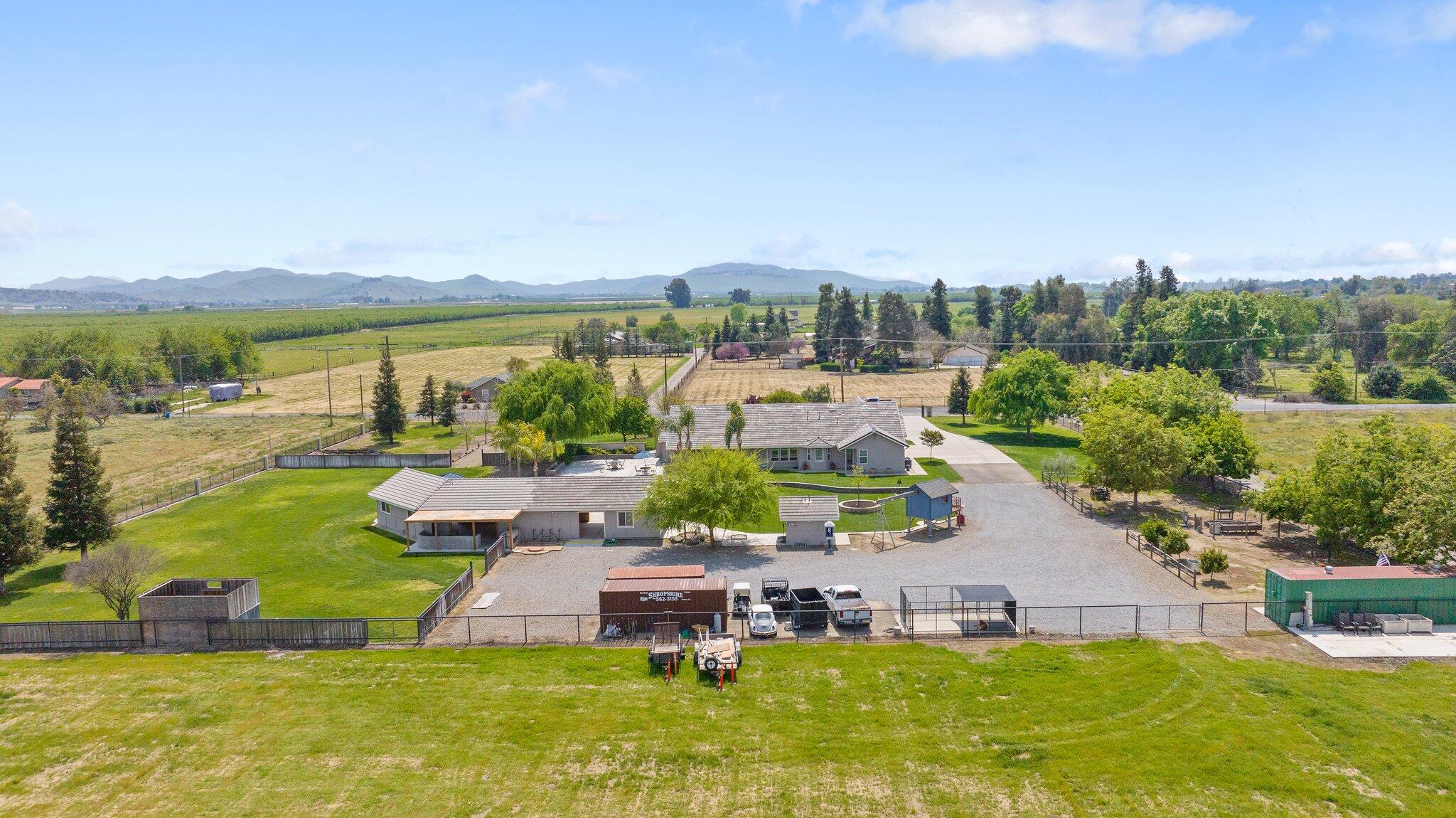 21488 Ave 332
