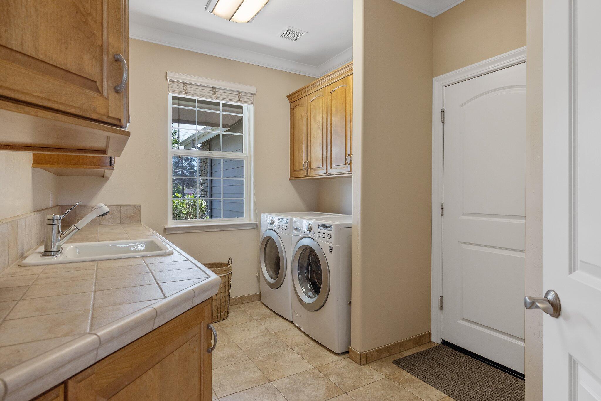 21488 Ave 332