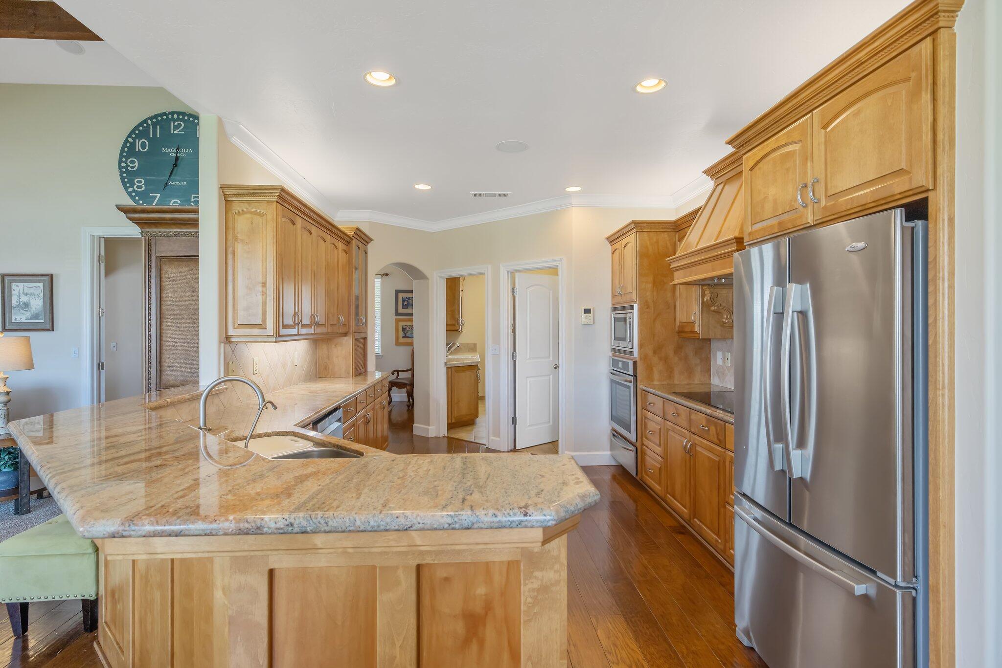 21488 Ave 332