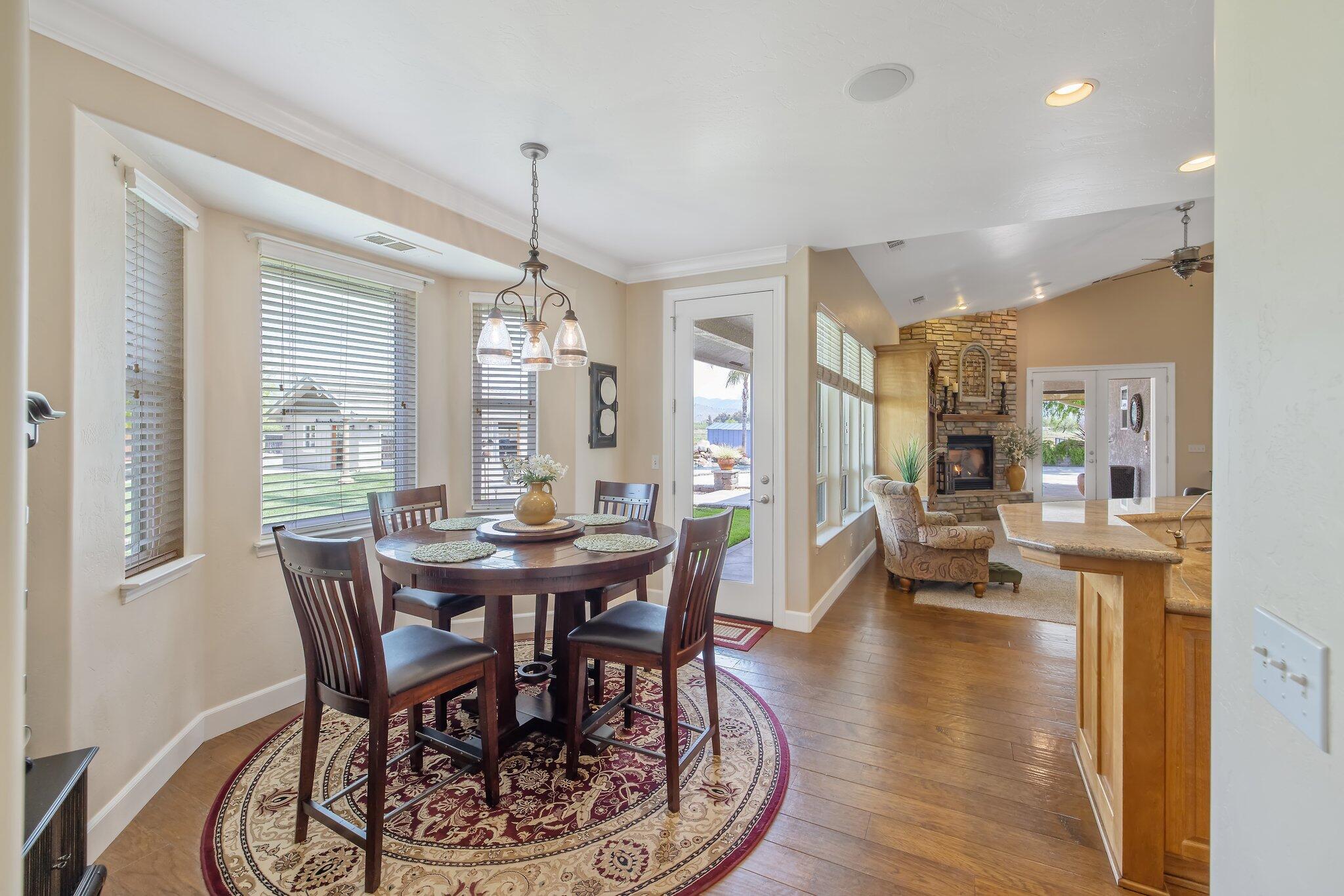 21488 Ave 332