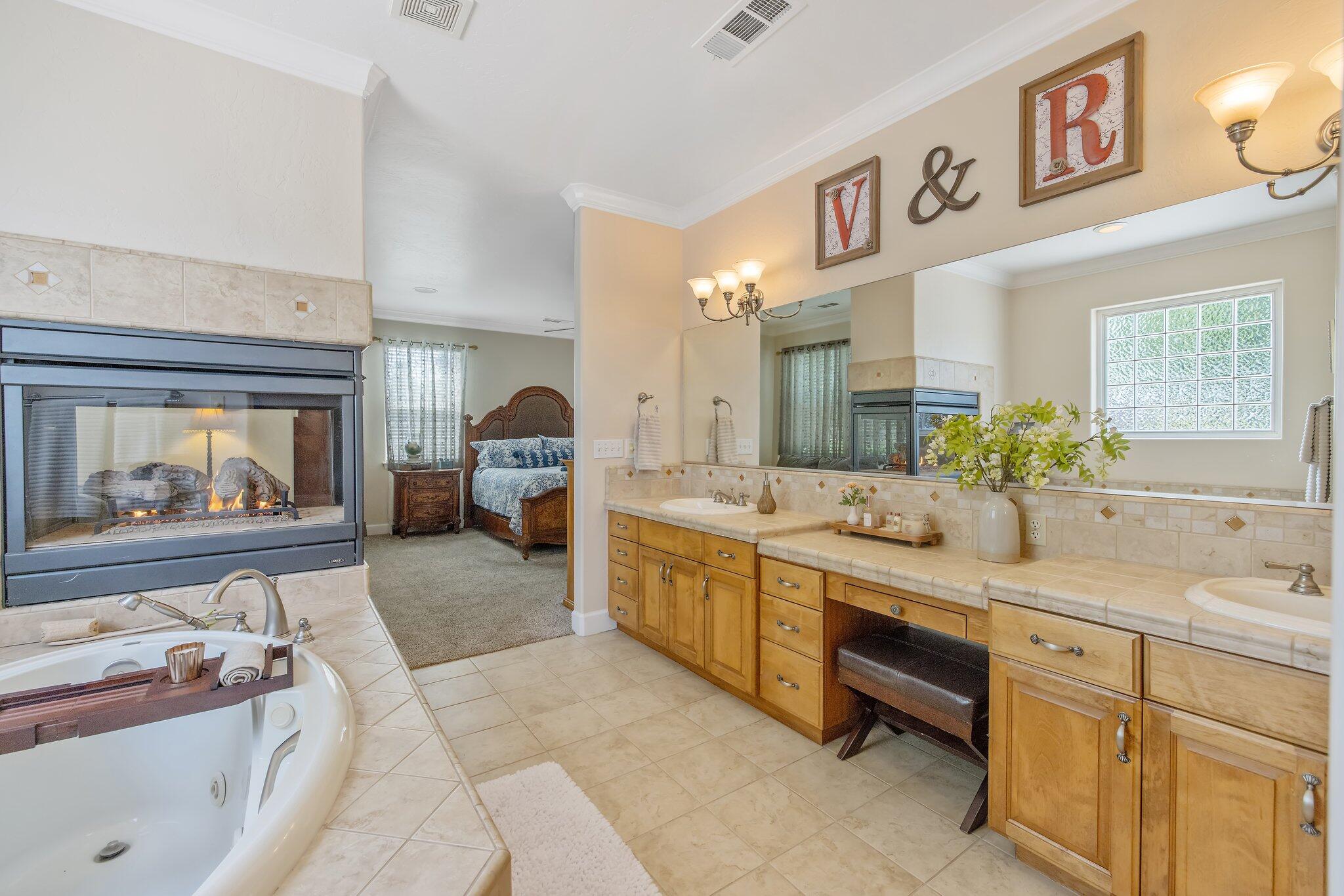 21488 Ave 332