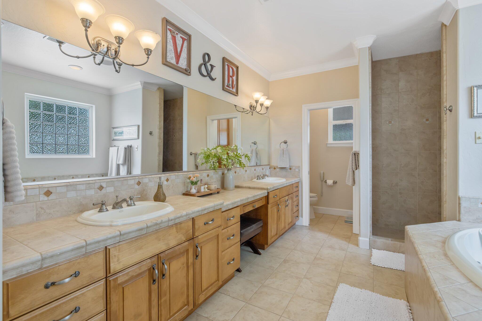 21488 Ave 332