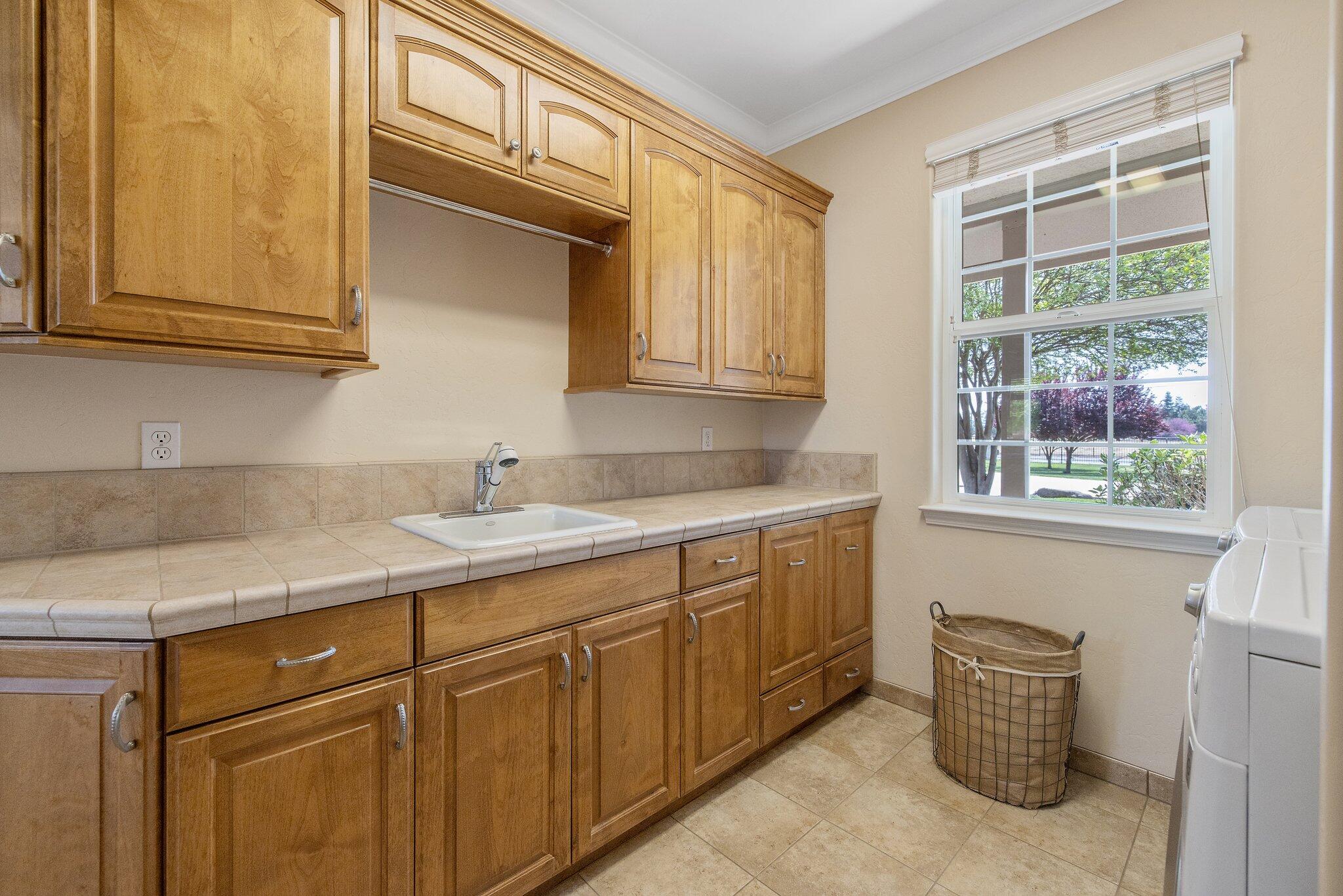 21488 Ave 332