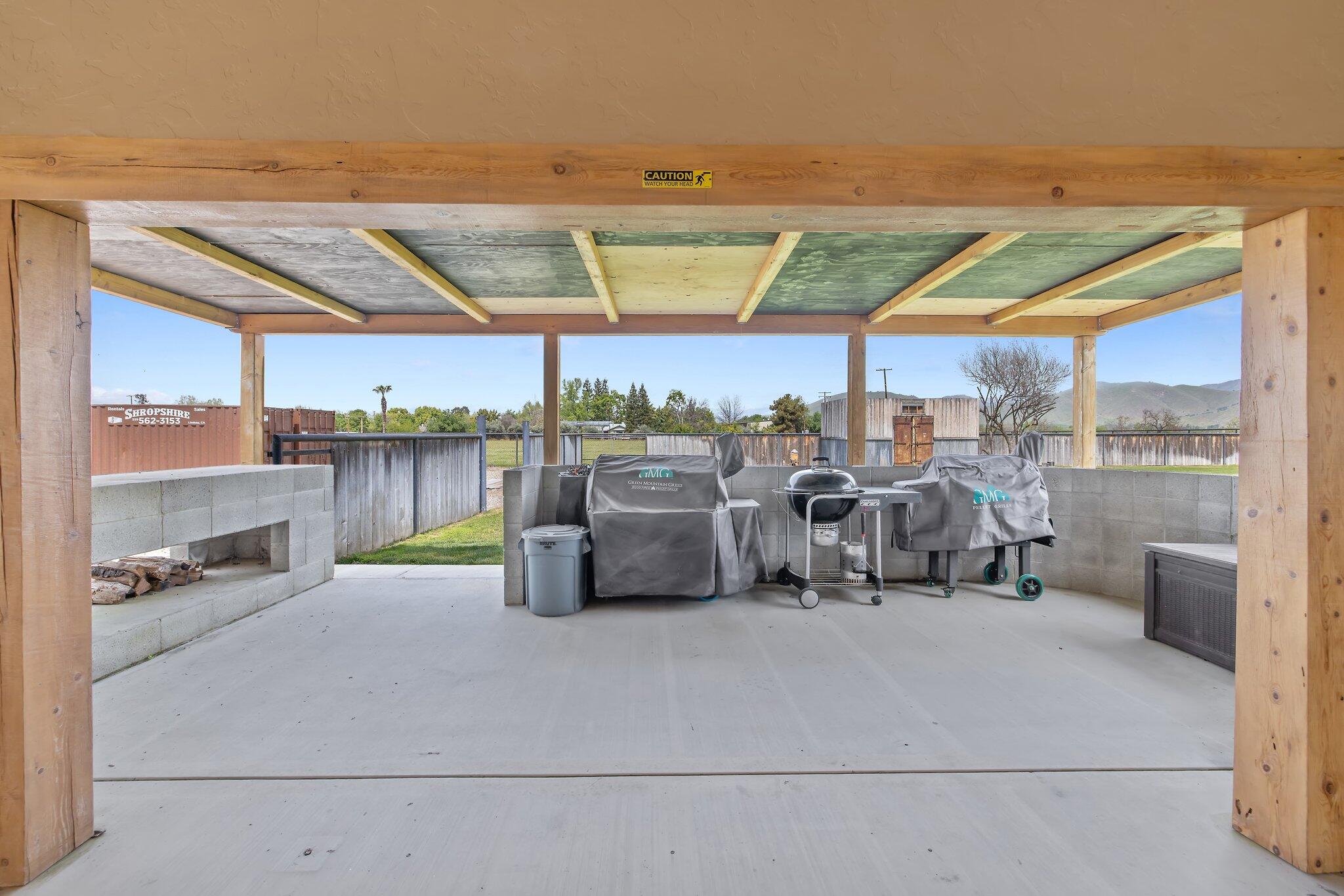 21488 Ave 332