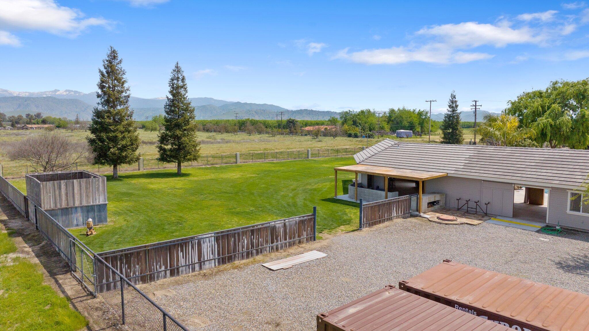 21488 Ave 332