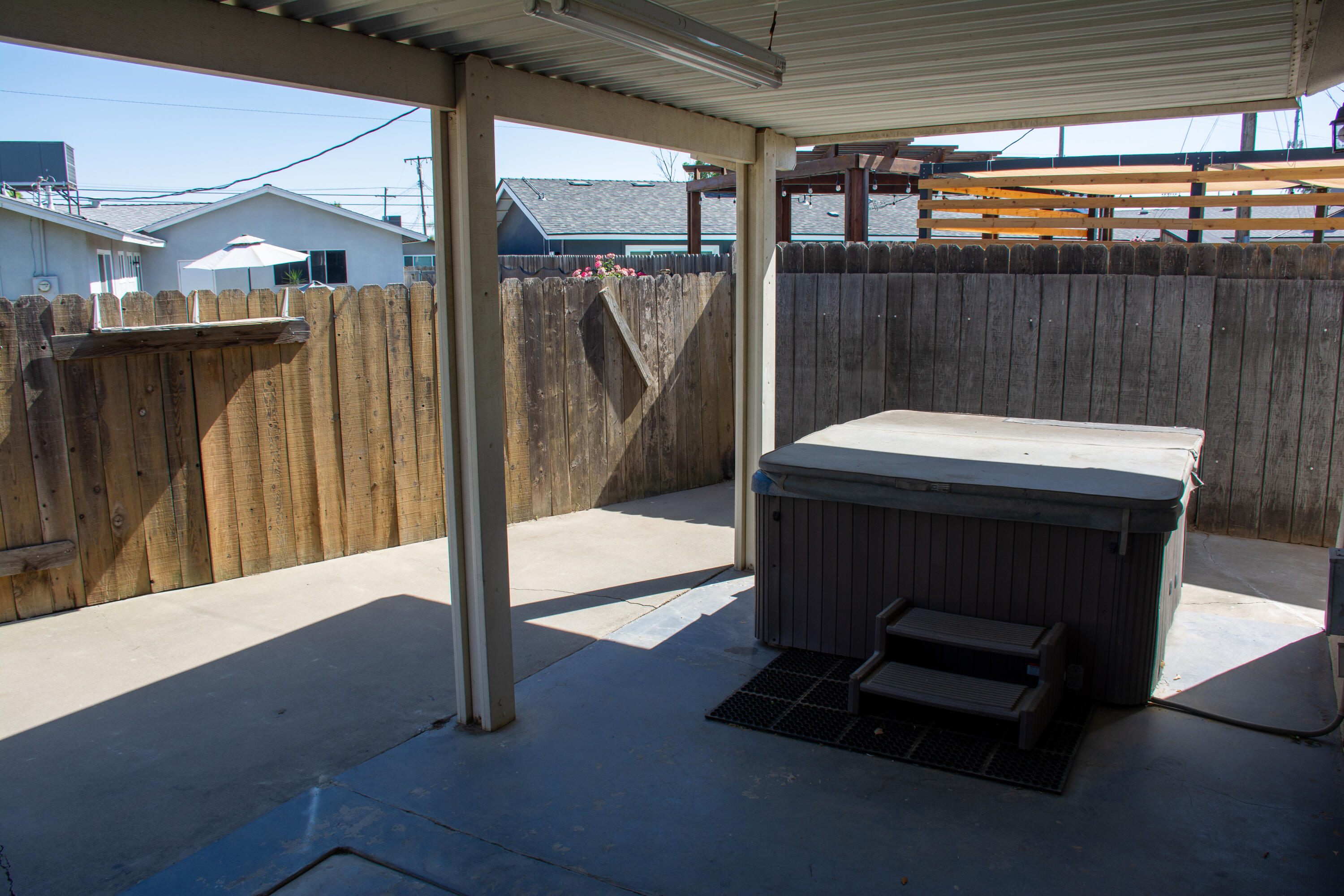 1913 N Waukena Way