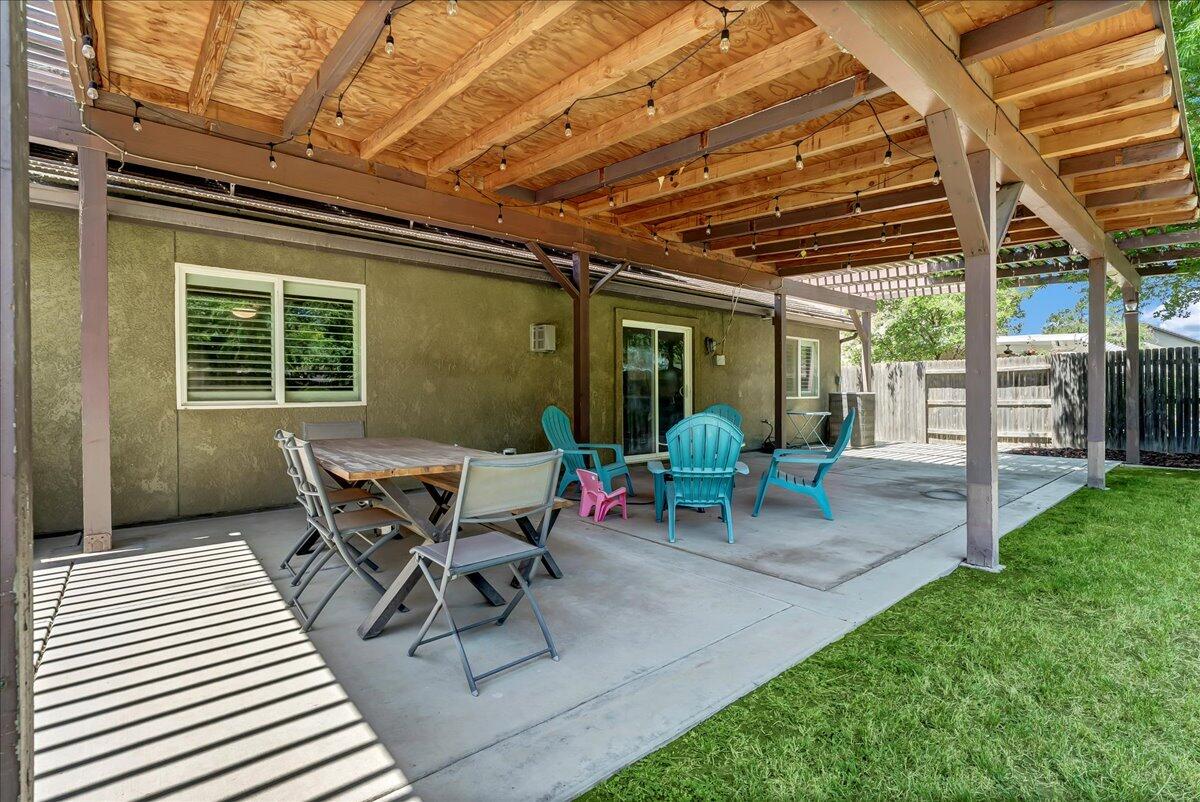 3038 N Linda Vista Court