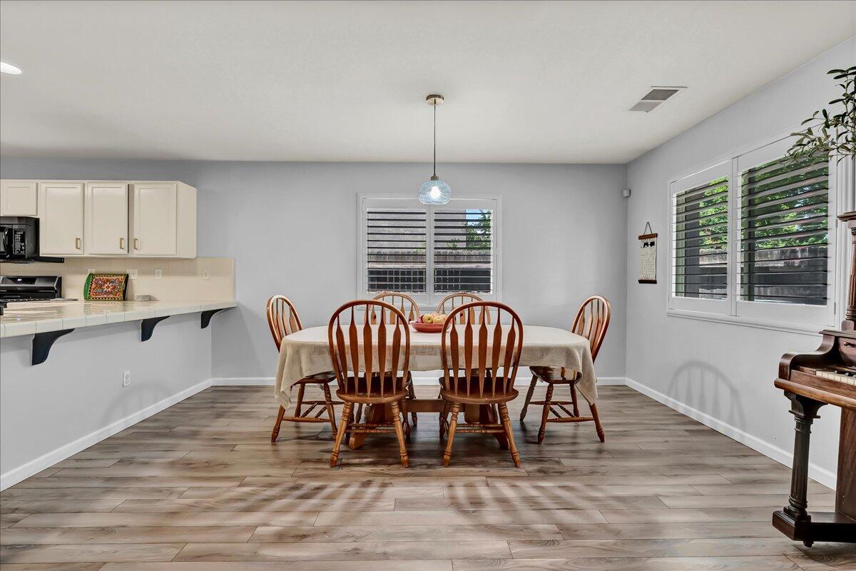 3038 N Linda Vista Court