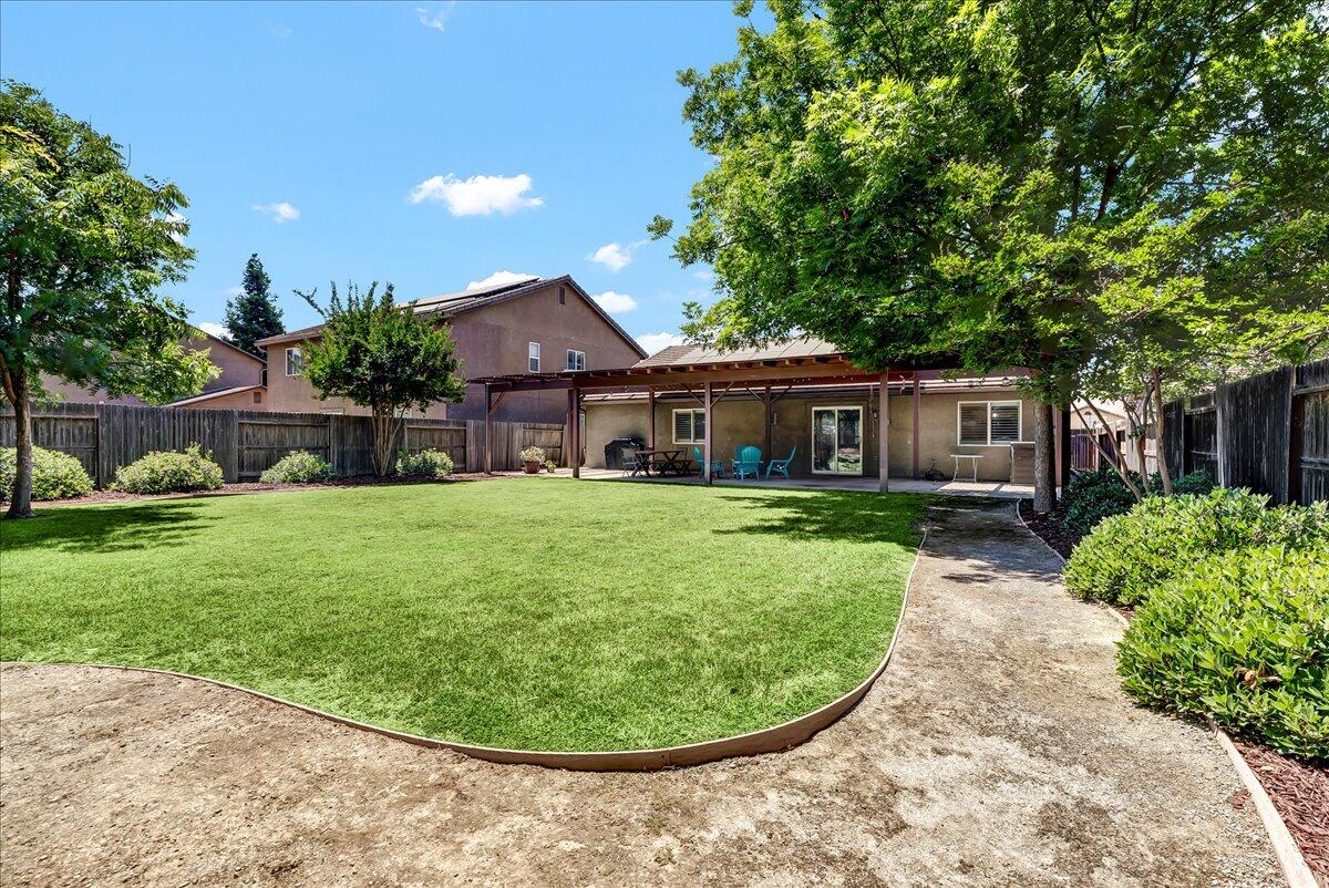 3038 N Linda Vista Court