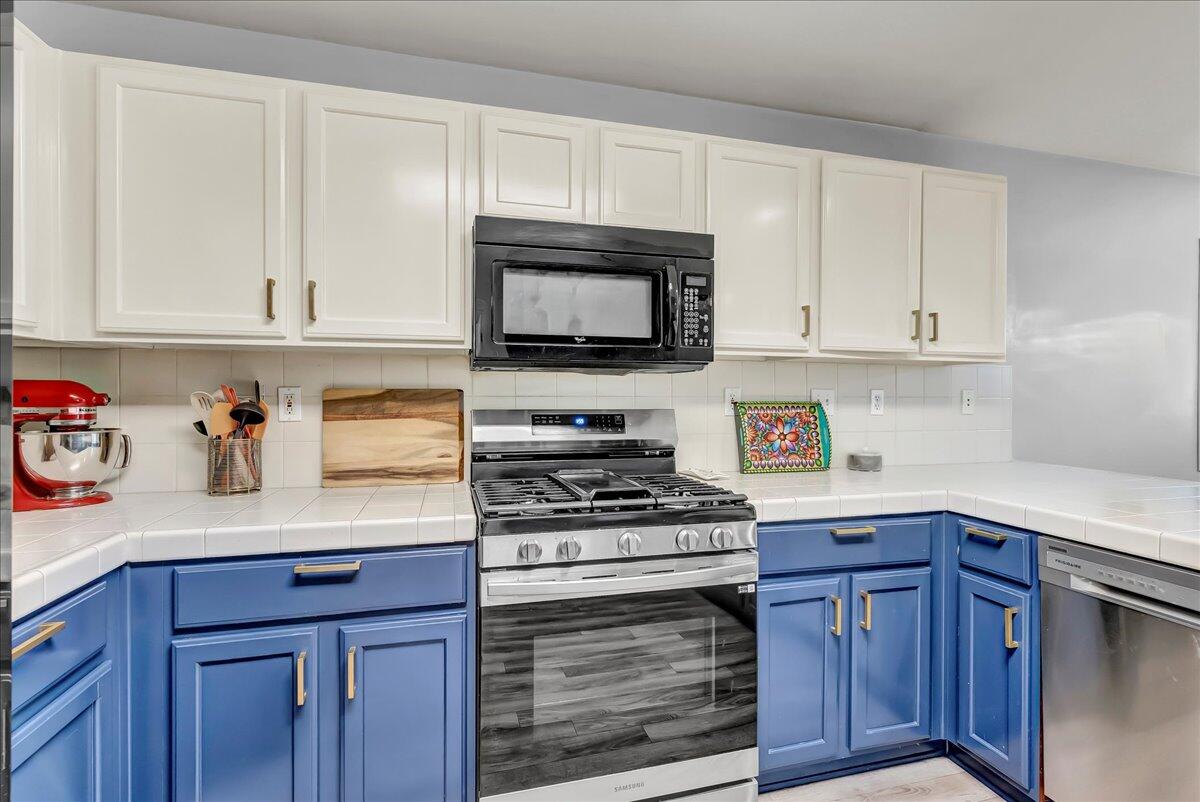 3038 N Linda Vista Court