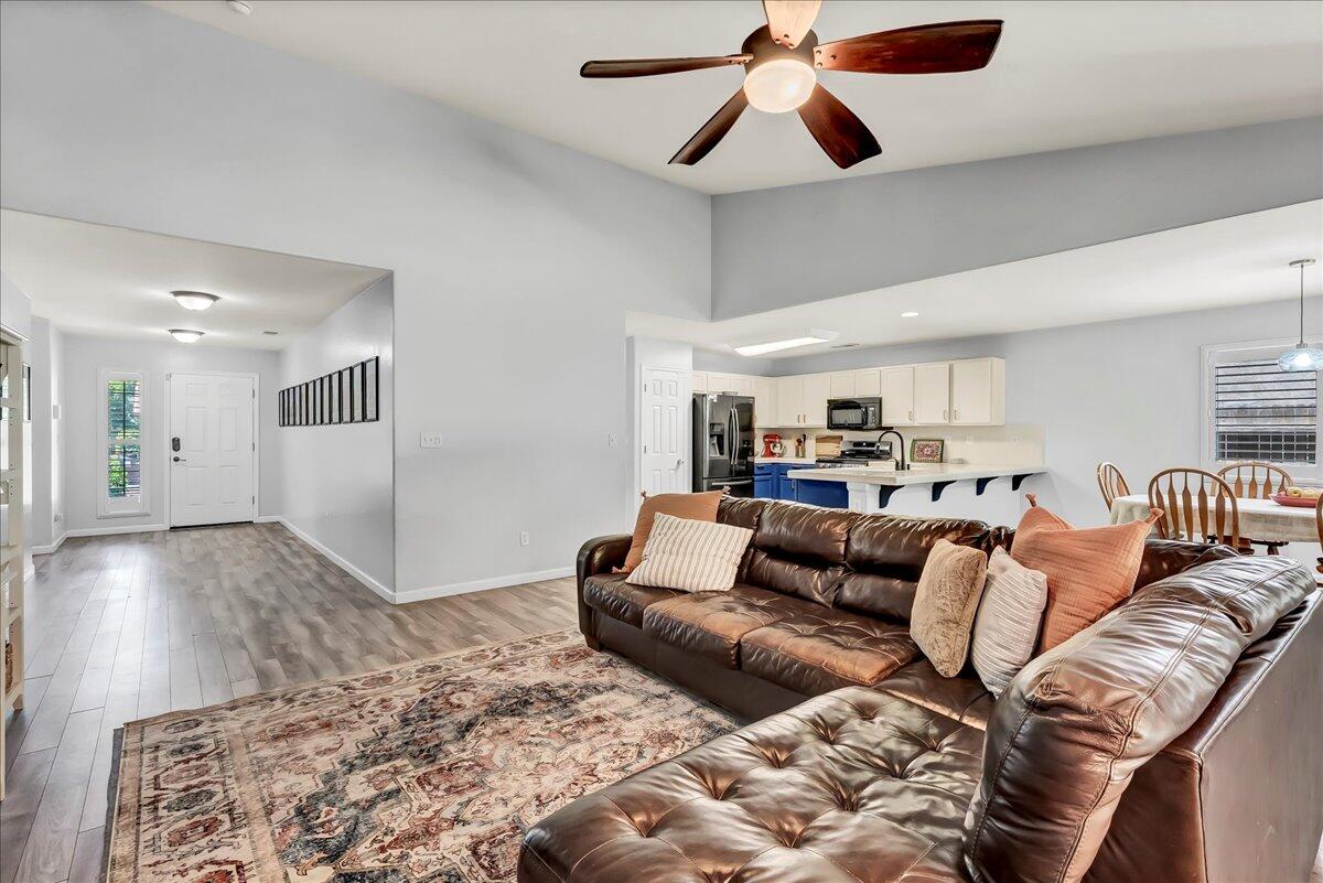 3038 N Linda Vista Court