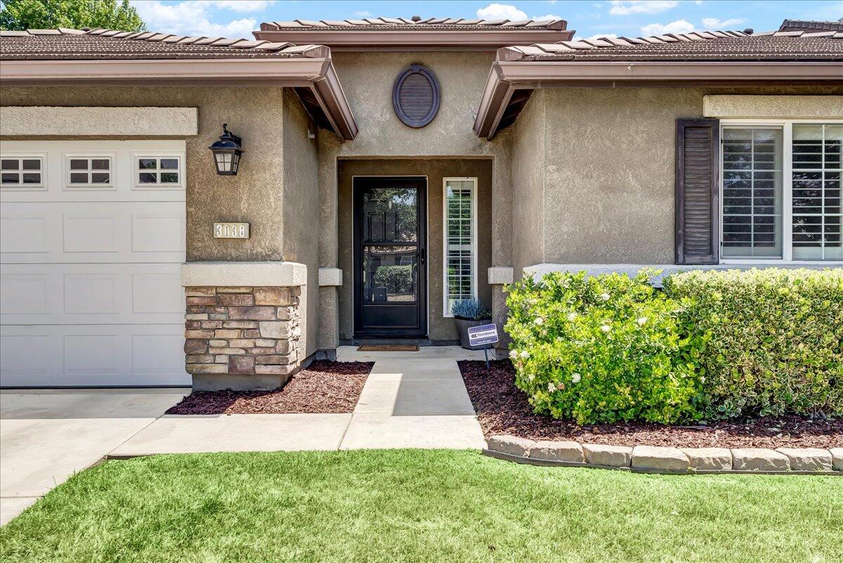 3038 N Linda Vista Court