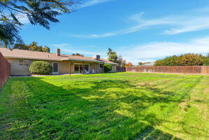 850 W Palmer Circle