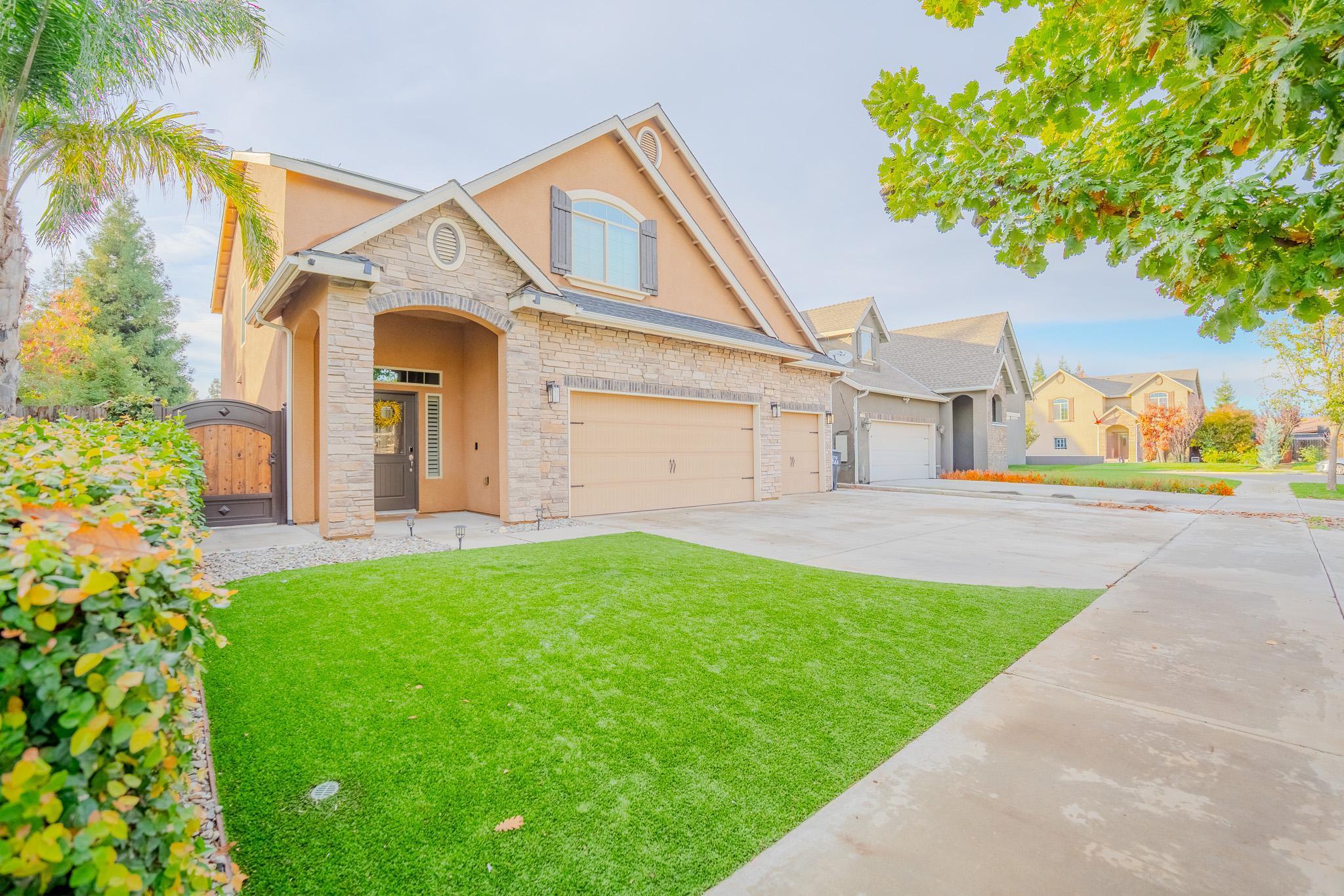 2241 N Sallee Court