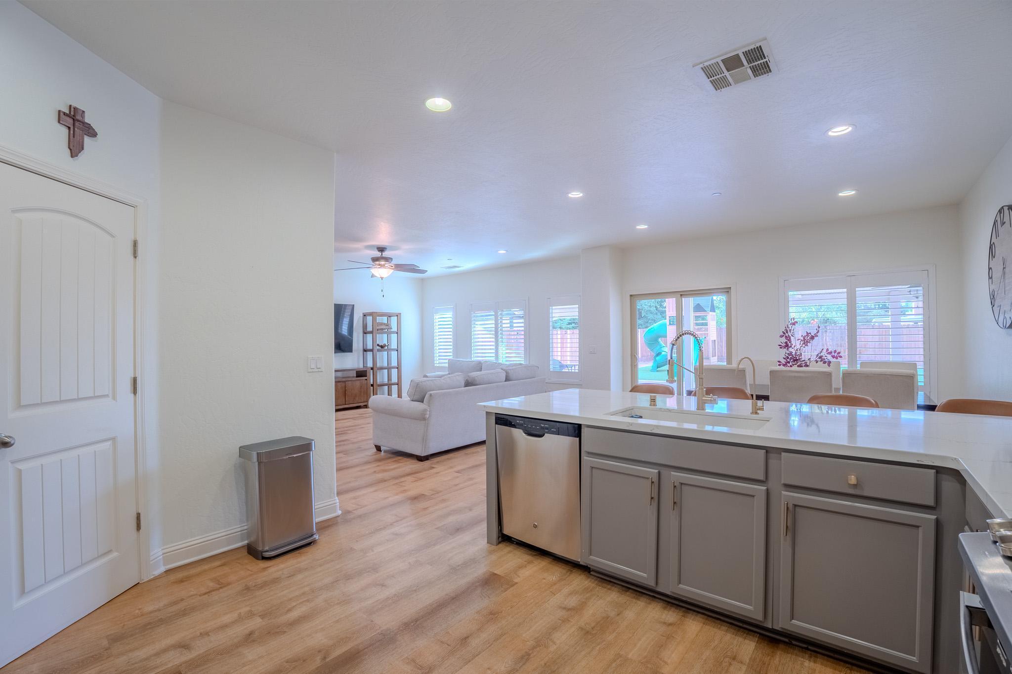 2241 N Sallee Court