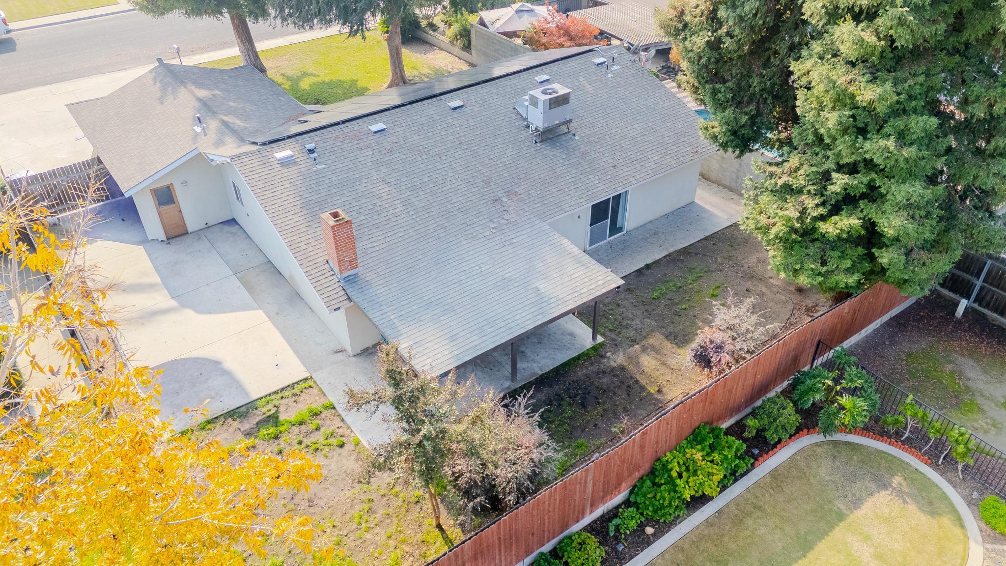 1136 W Seeger Avenue
