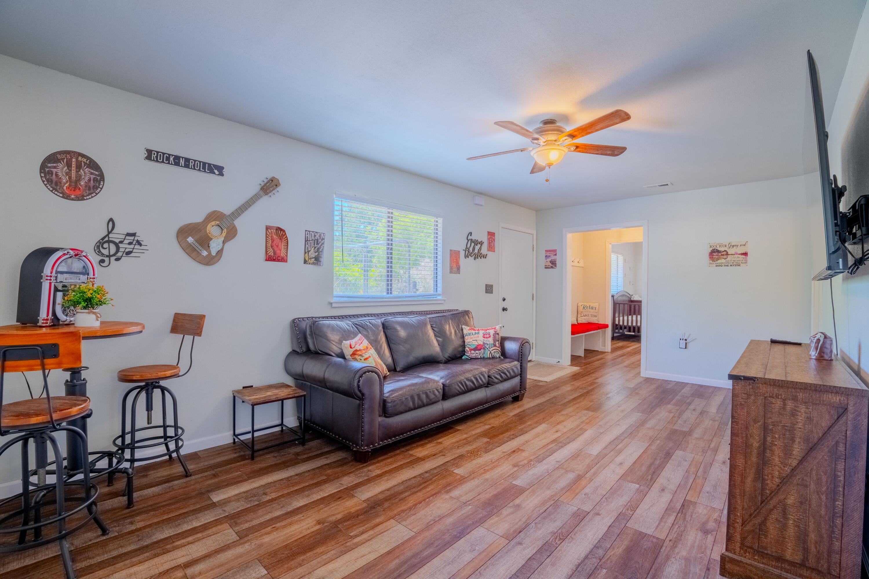 33301 Road 233
