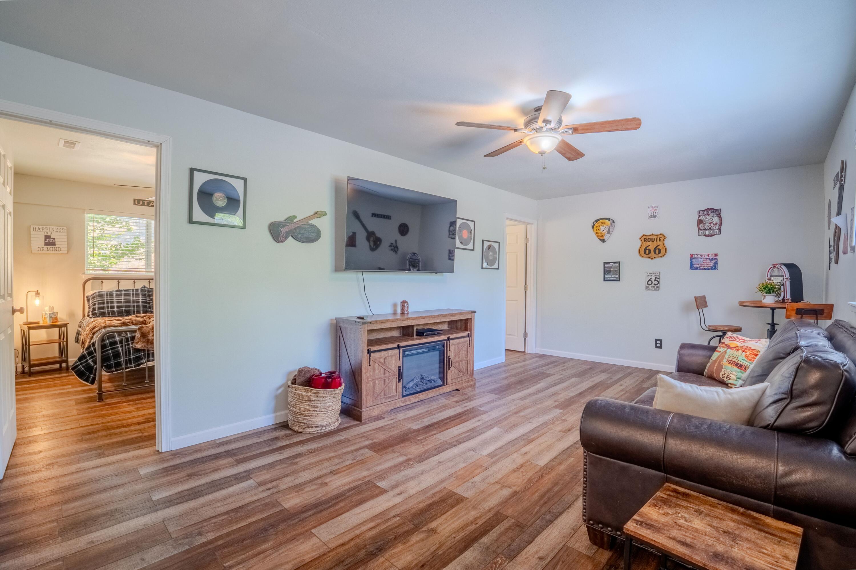 33301 Road 233
