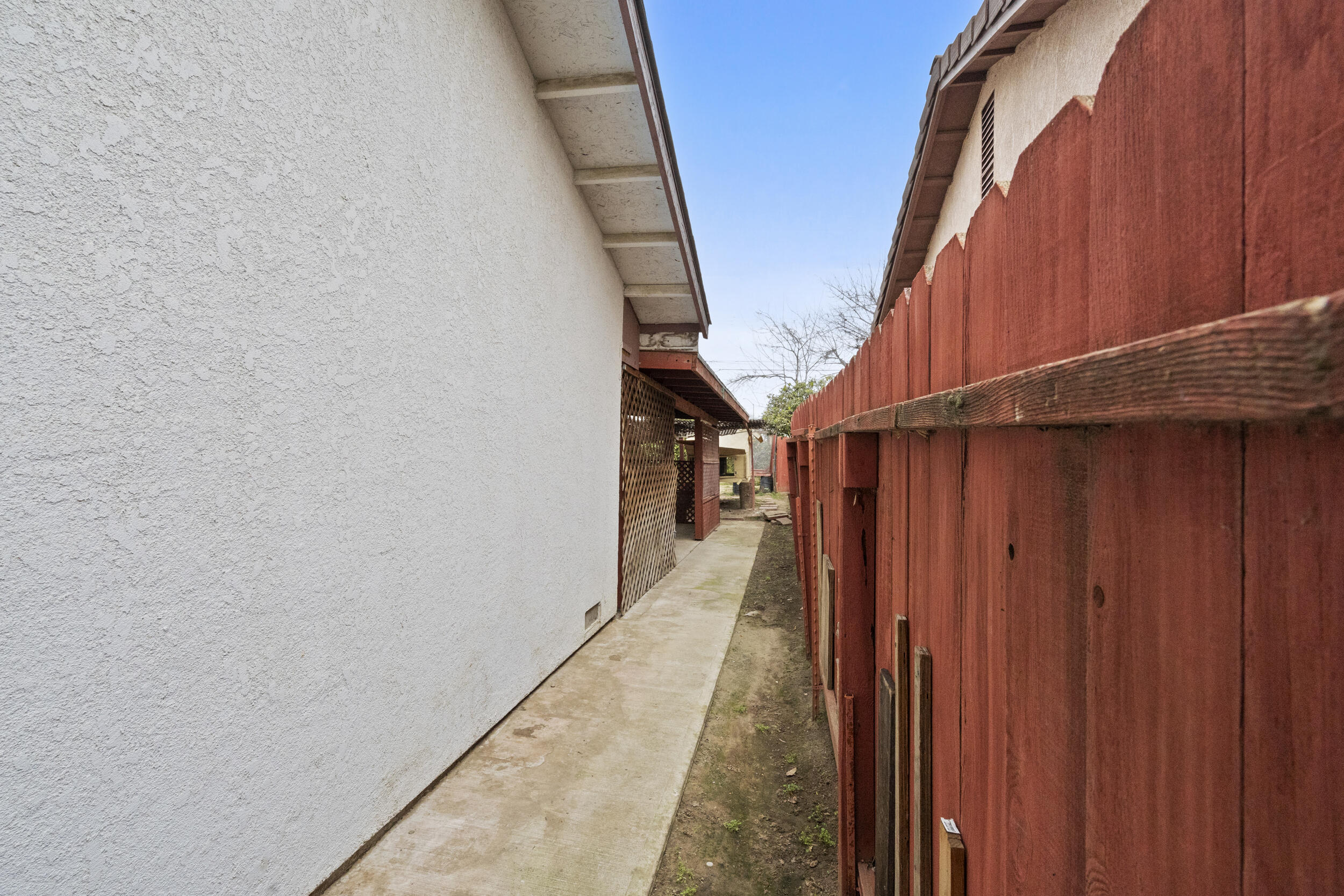 309 E Kern Street