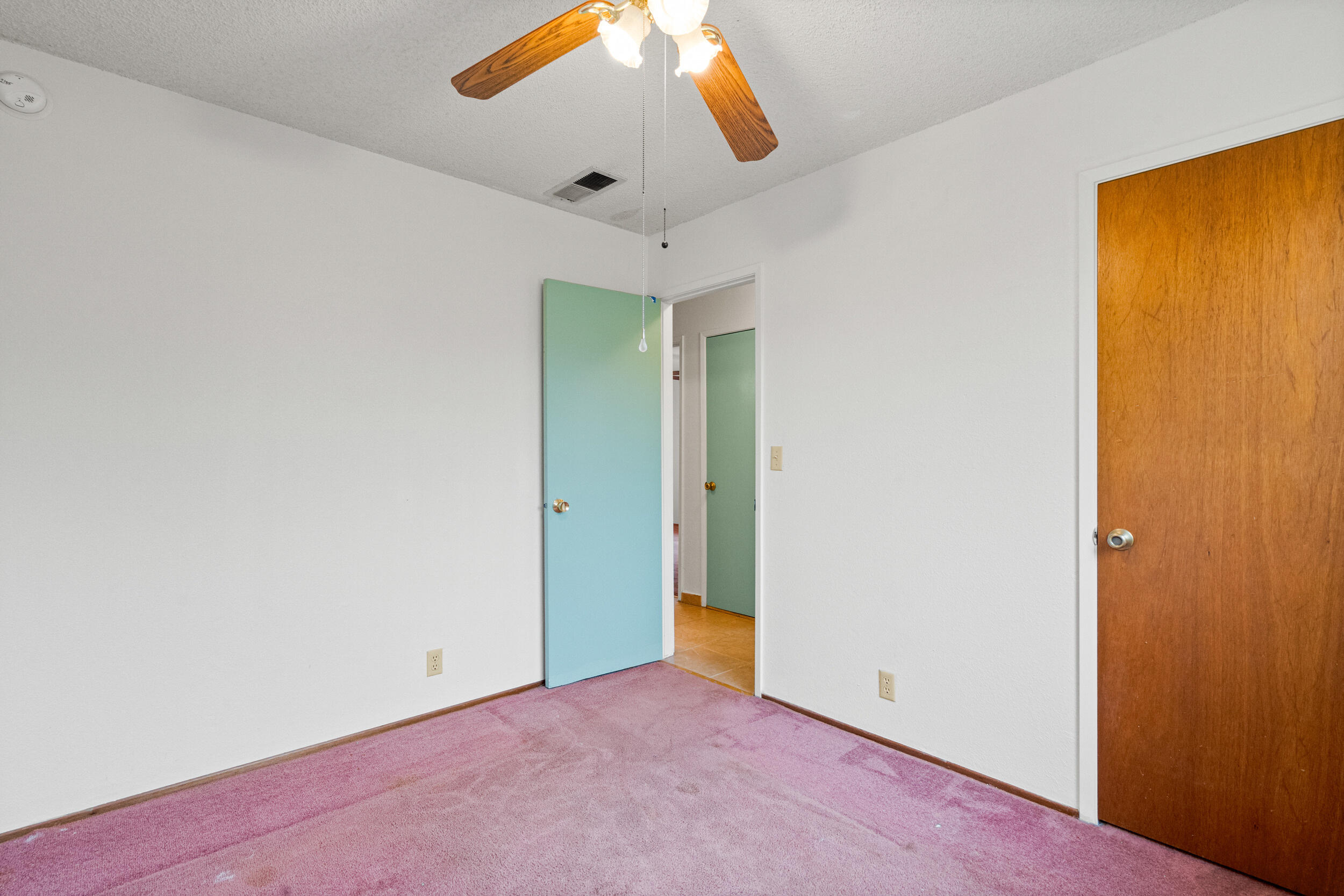 309 E Kern Street