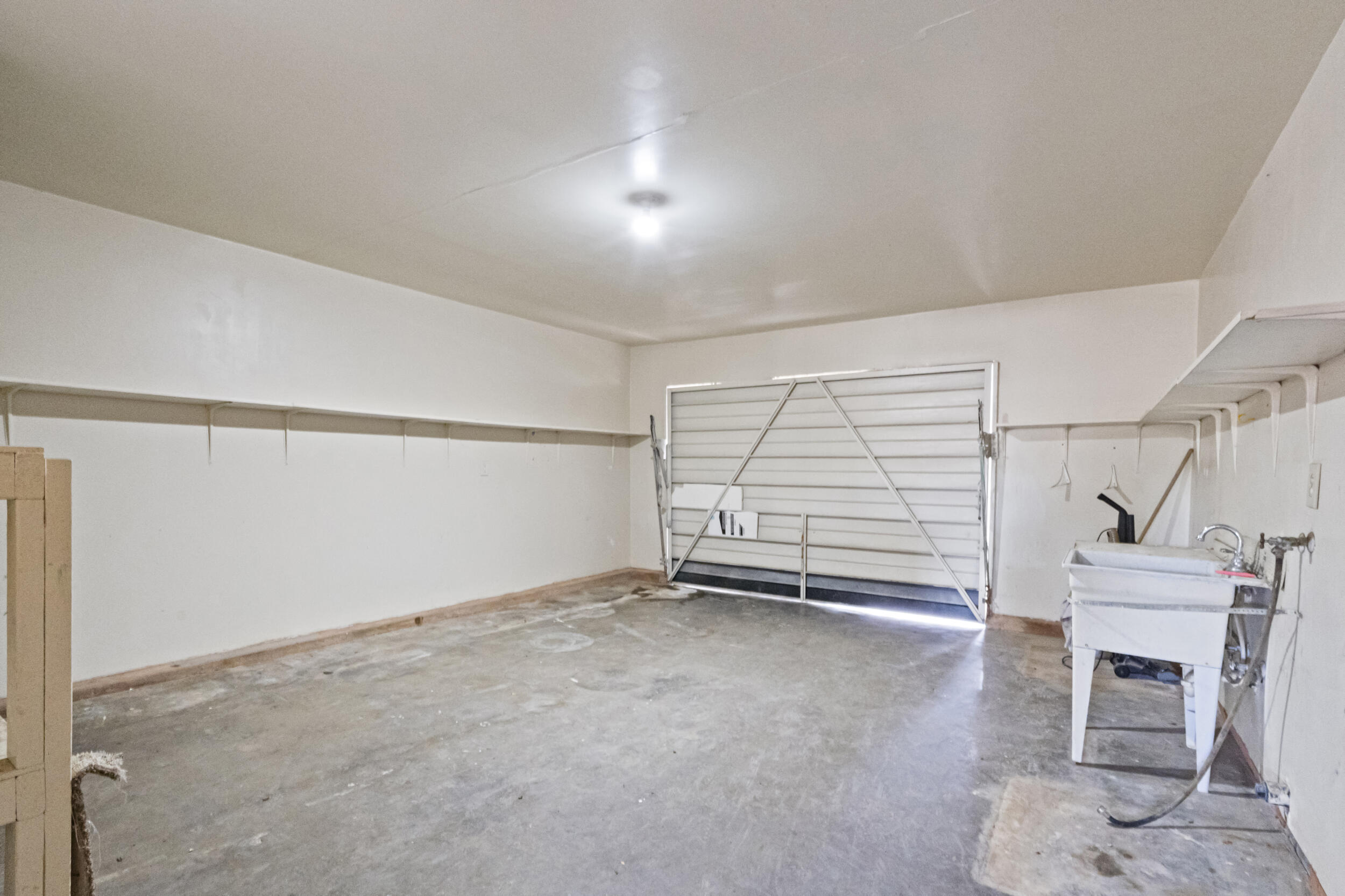 309 E Kern Street
