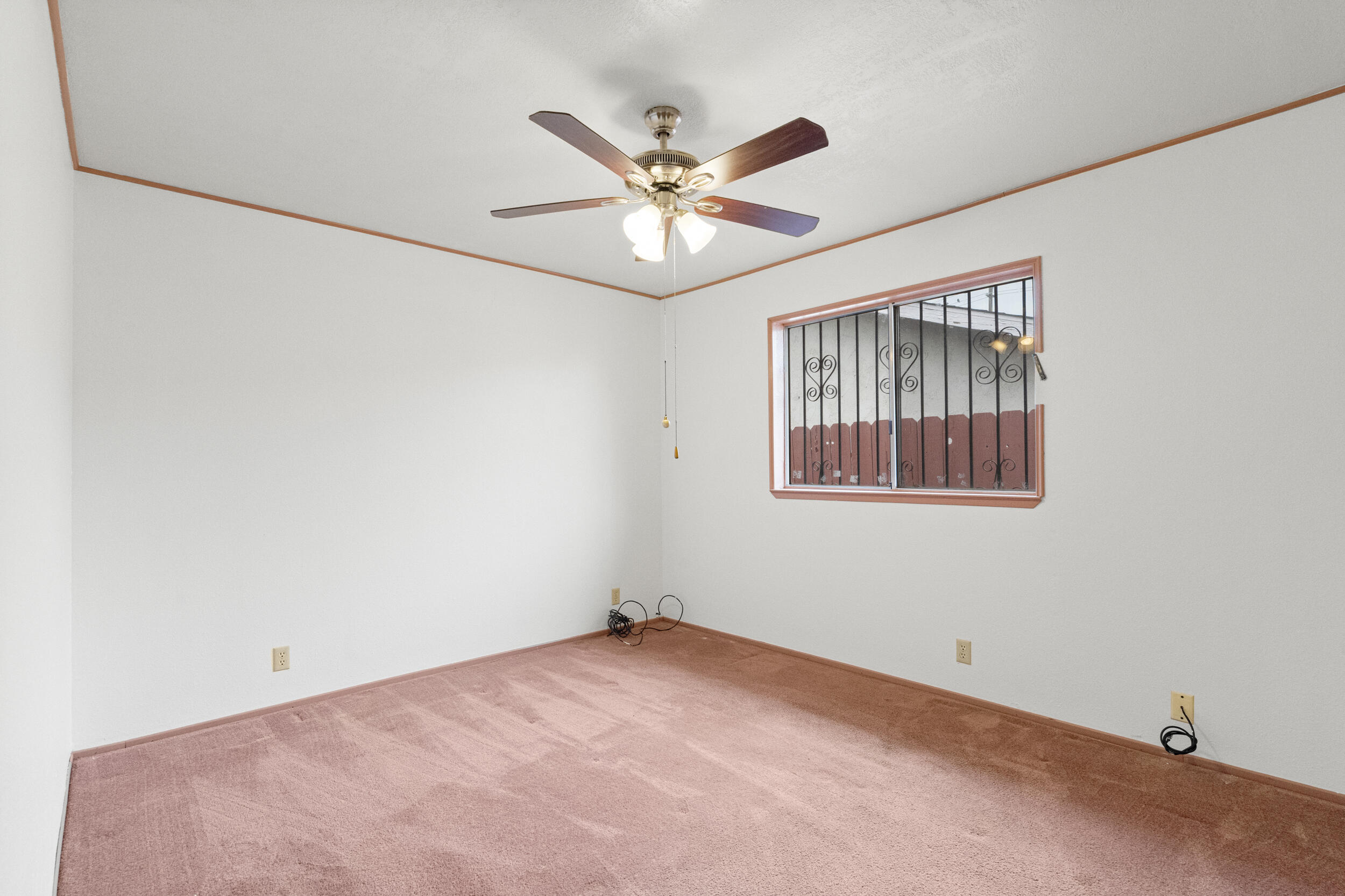 309 E Kern Street