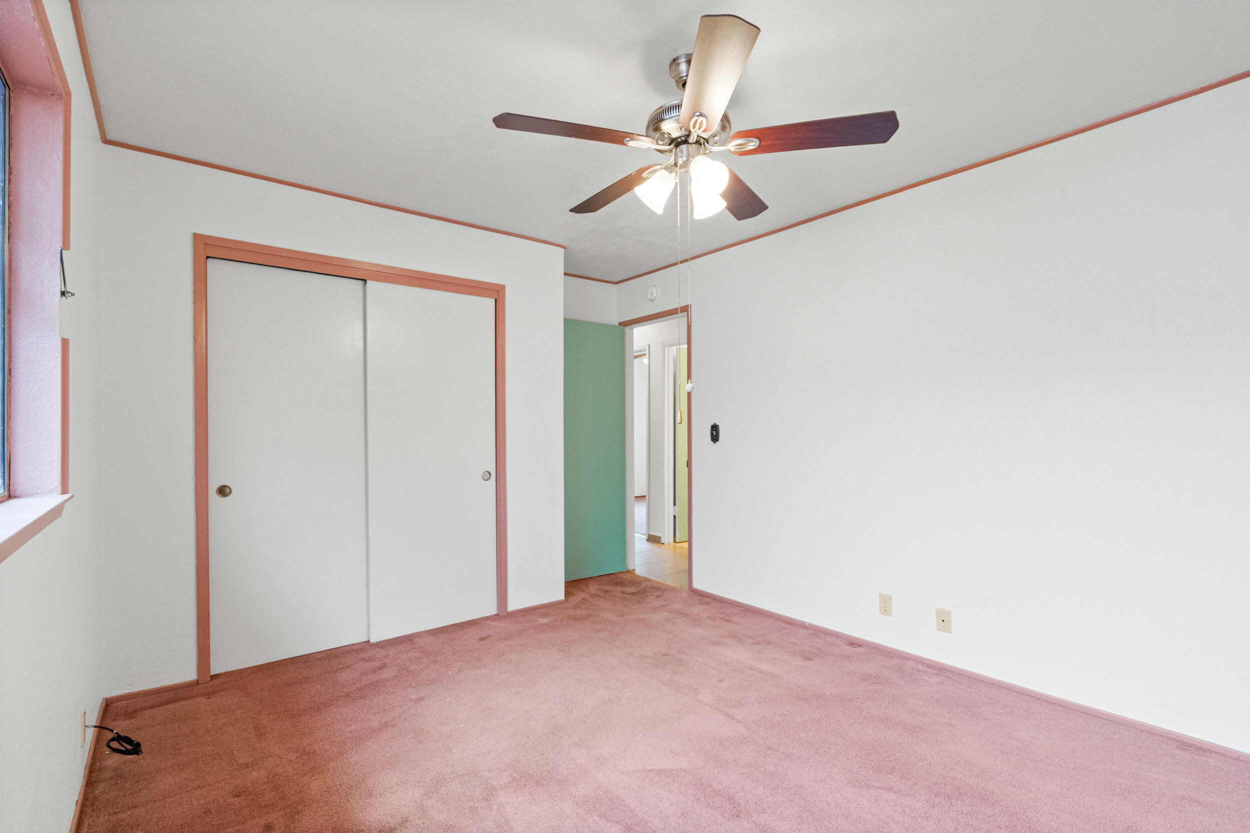 309 E Kern Street