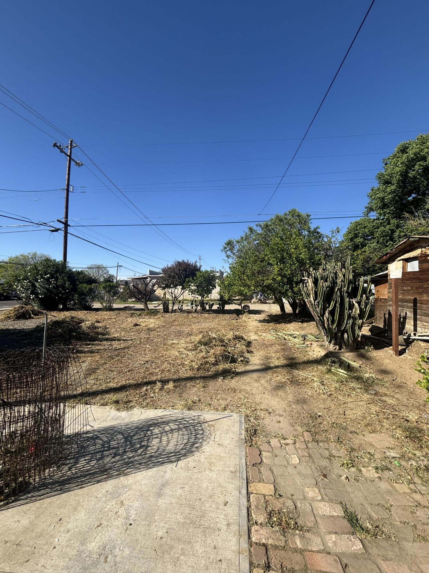 301 E Merced Street