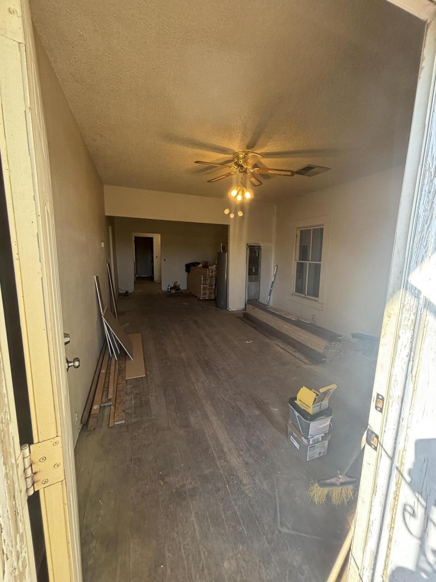 301 E Merced Street