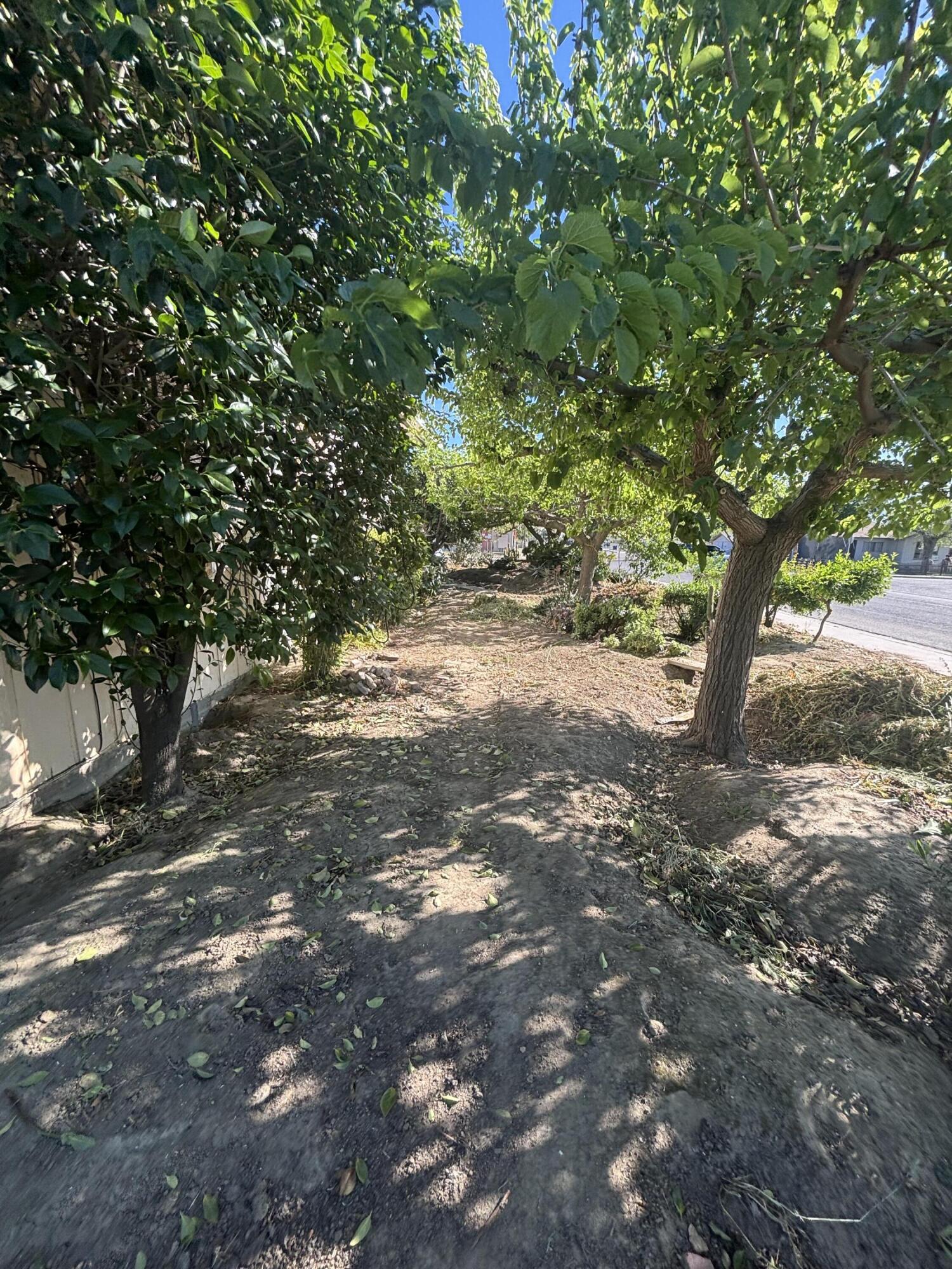 301 E Merced Street