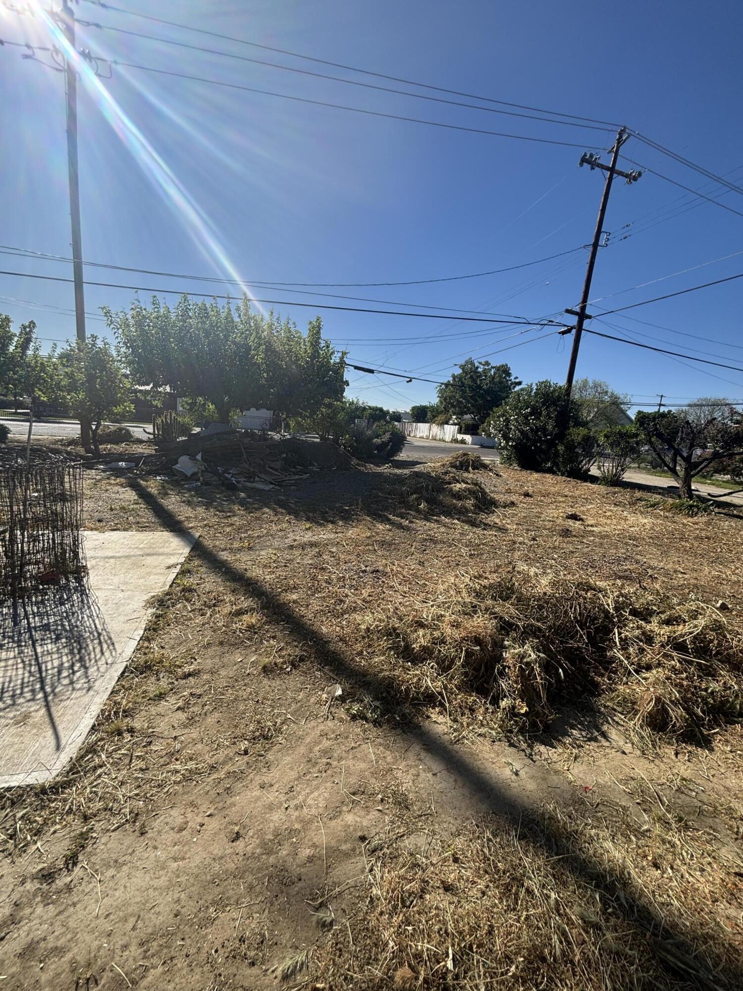 301 E Merced Street