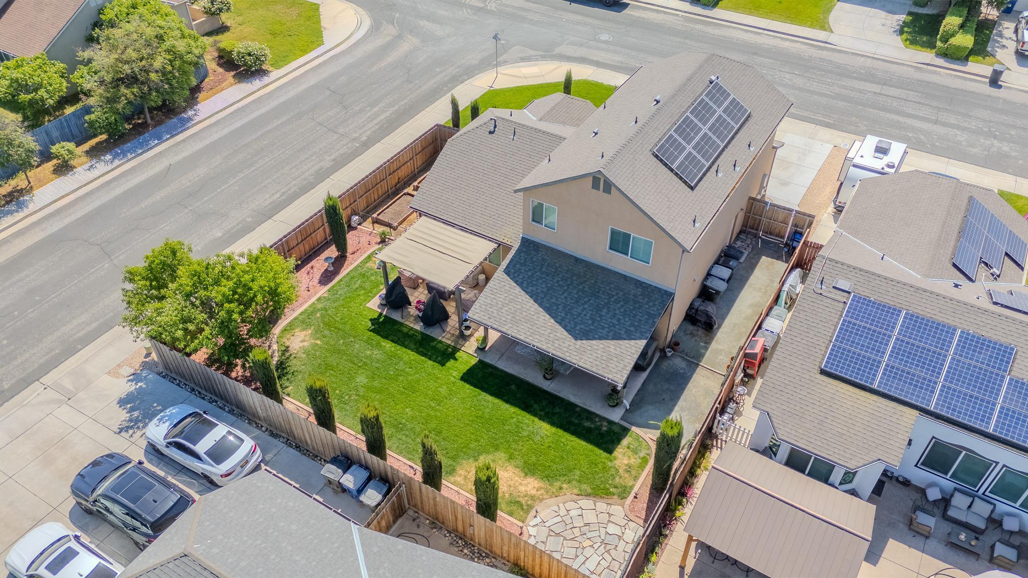 1116 W Muir Way