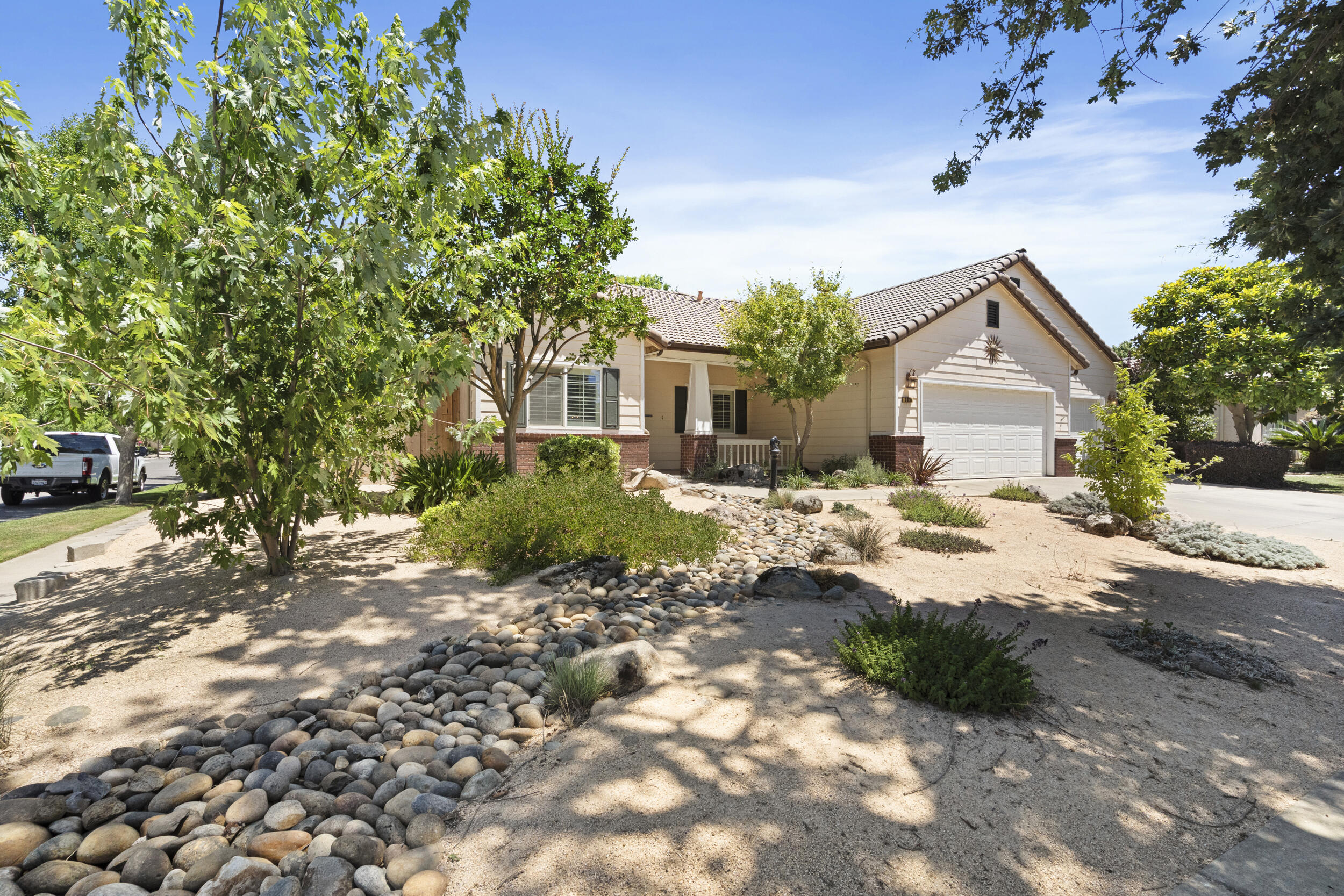 3634 N Jackie Street