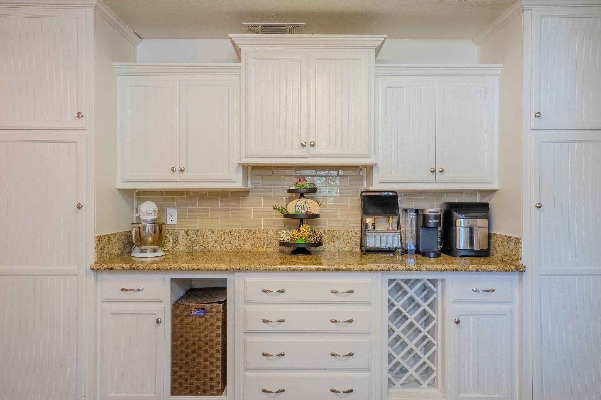 3609 W Evergreen Court